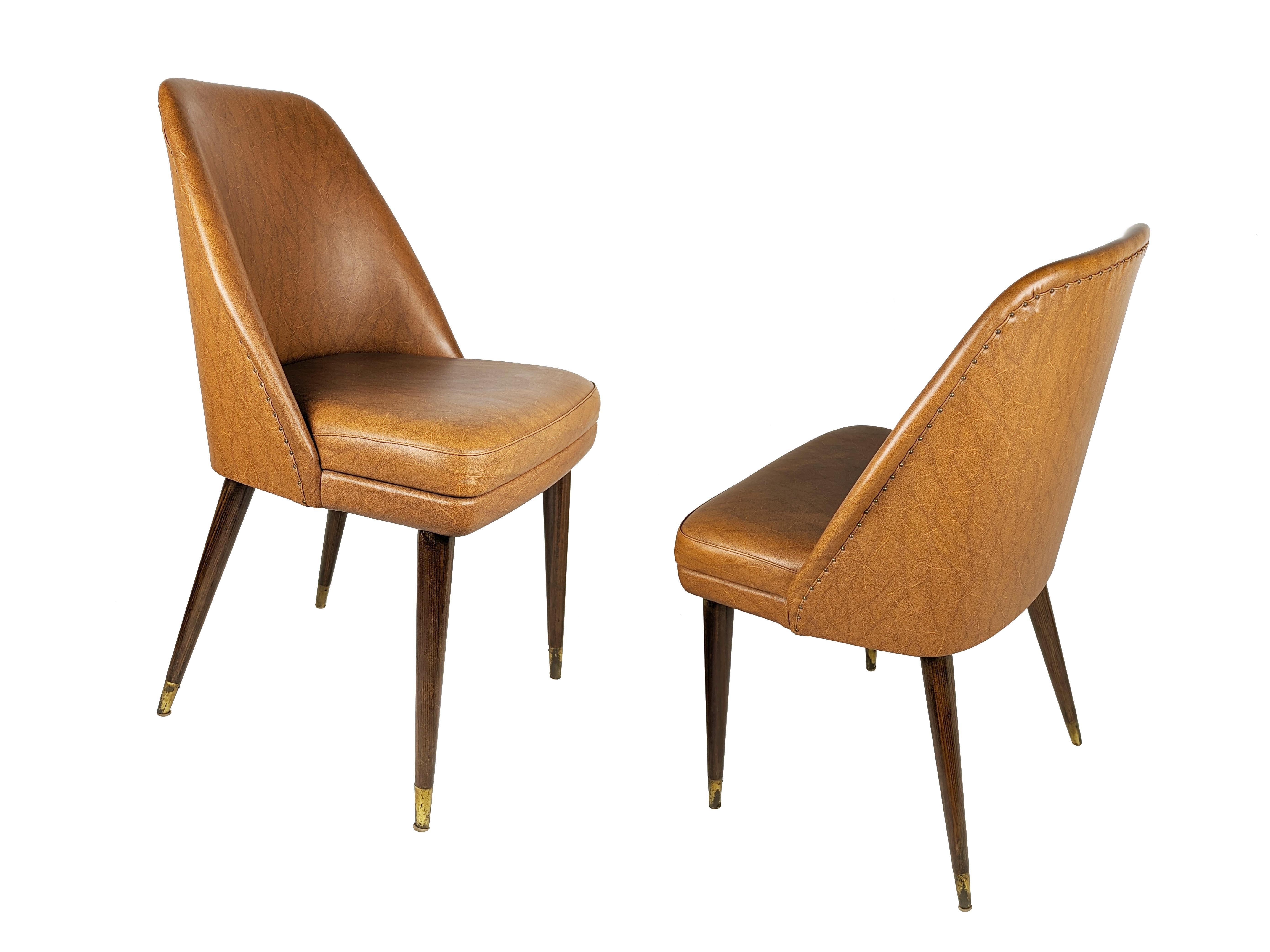 Brown skai, wood & brass 1956 chairs by Carlo Pagani for Cassina For Sale 2