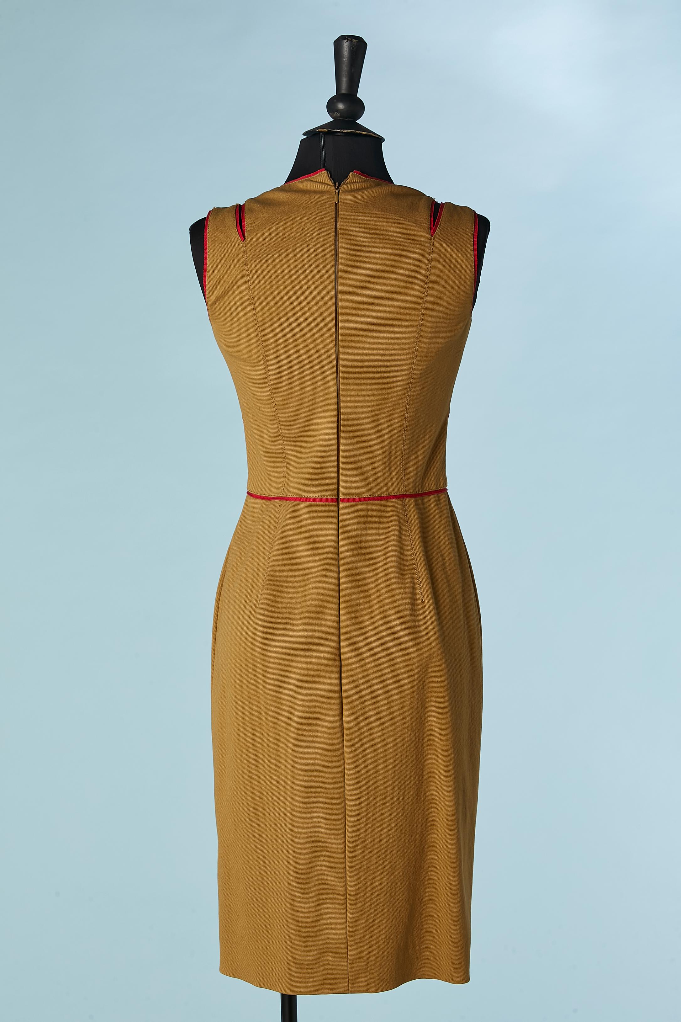 Women's Brown sleeveless dress with red gros-grain piping Oscar de la RENTA For Sale