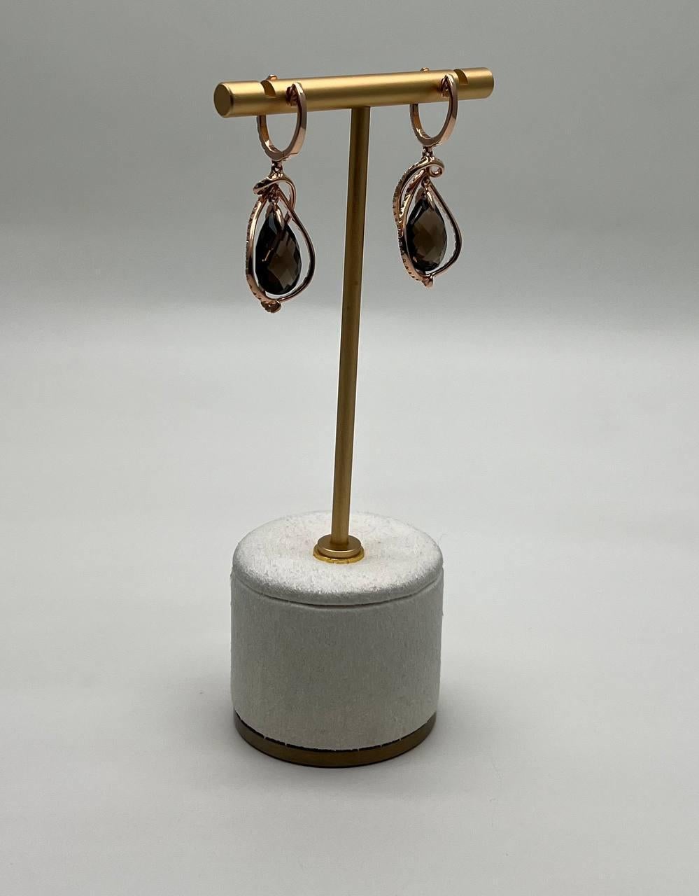 Donna Orecchini in oro rosa 14K con diamanti a forma di goccia di pera di quarzo fumé marrone in vendita