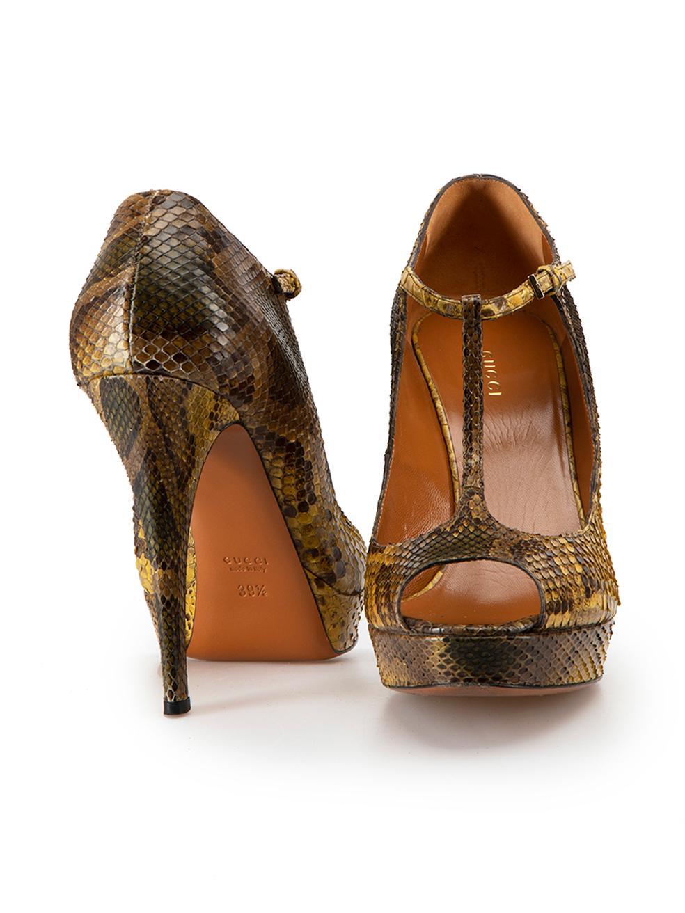 Brown Snakeskin T-Strap Platform Sandals Size IT 39.5 In Good Condition In London, GB