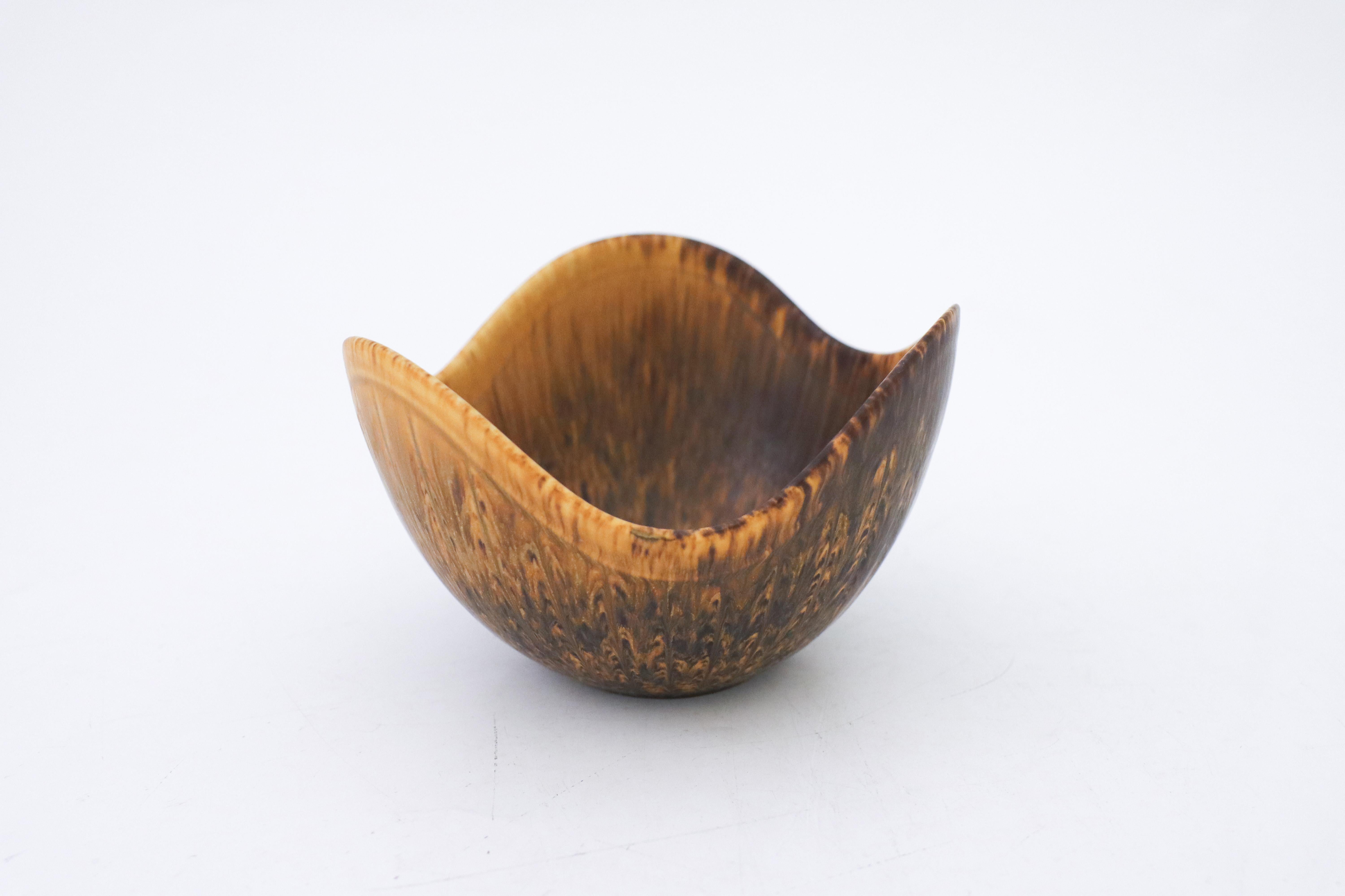 Brown Speckled Bowl, Gunnar Nylund, Rörstrand, 1950s, Mid Century Vintage In Good Condition For Sale In Stockholm, SE