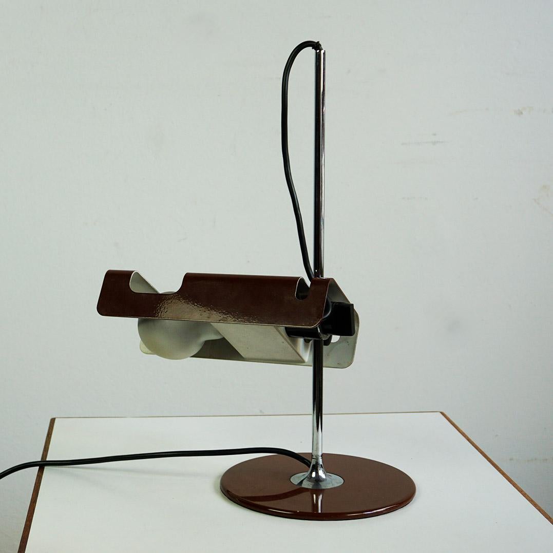 Brown Spider Tischleuchte von Joe Colombo für O-Luce Italien (Metall) im Angebot