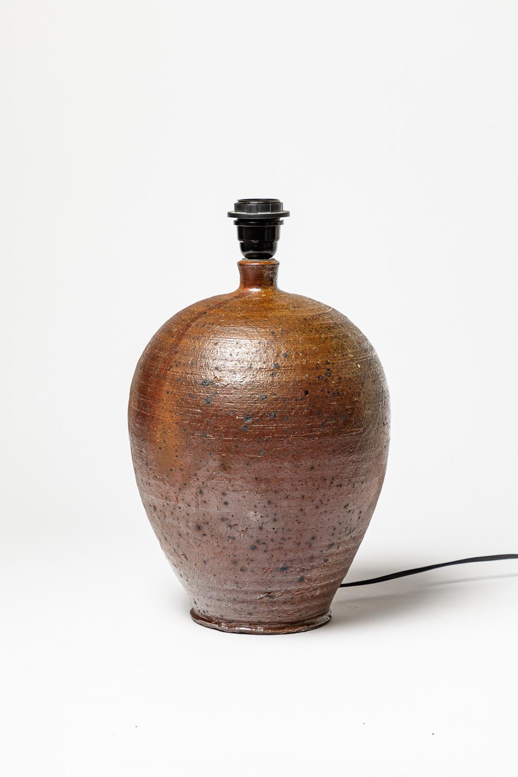 Lampe de table en céramique de grès brun par Georges Sybesma La Borne 20e siècle Excellent état - En vente à Neuilly-en- sancerre, FR