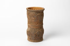 Vase en céramique en grès Brown par D Garet La Borne circa 1985 Décoration d'animaux