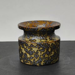 Vaso in gres marrone del ceramista svedese Claes Thell, 1978