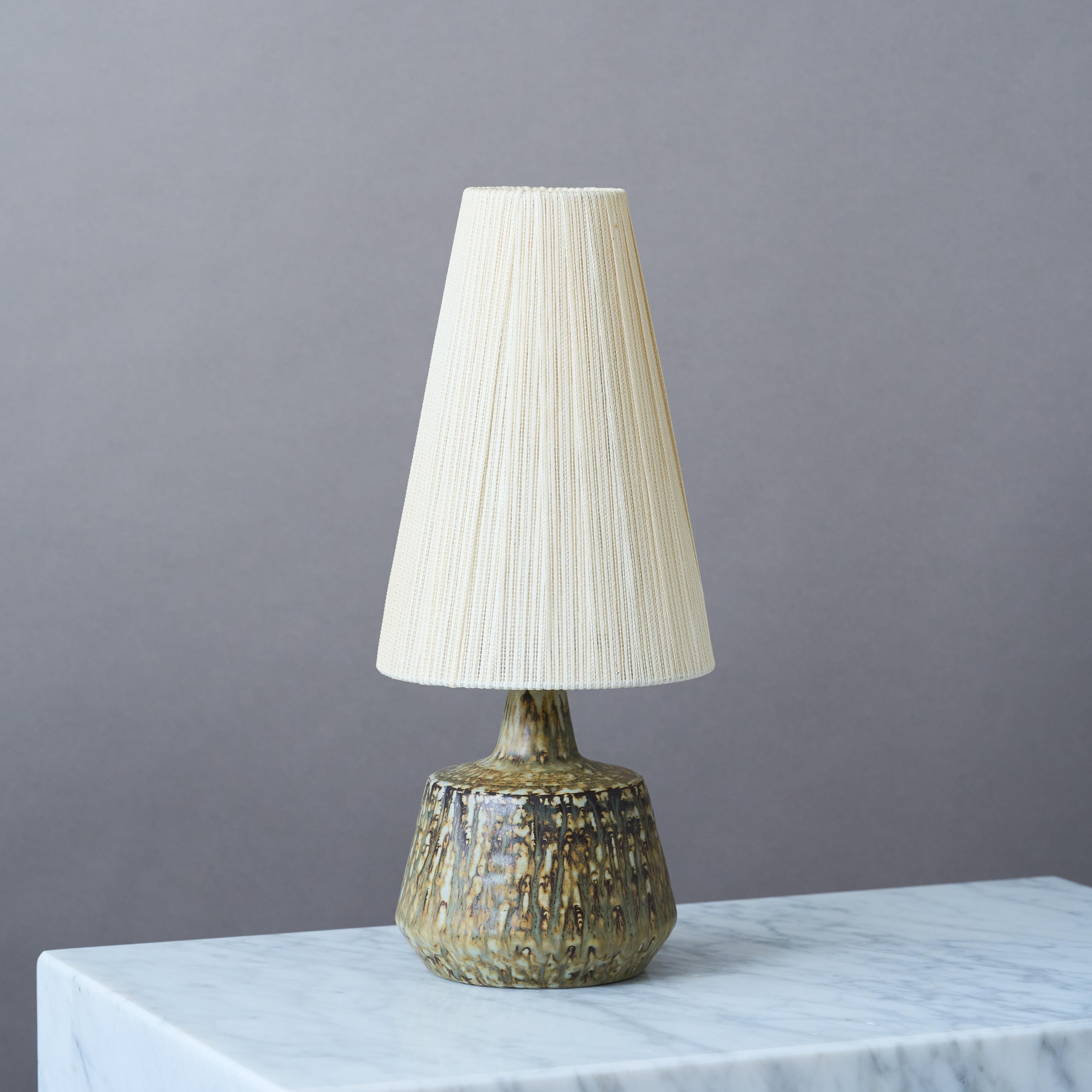 Swedish Brown Stoneware 'Rubus' Table Lamp by Gunnar Nylund for Rörstrand, Sweden, 1960s For Sale