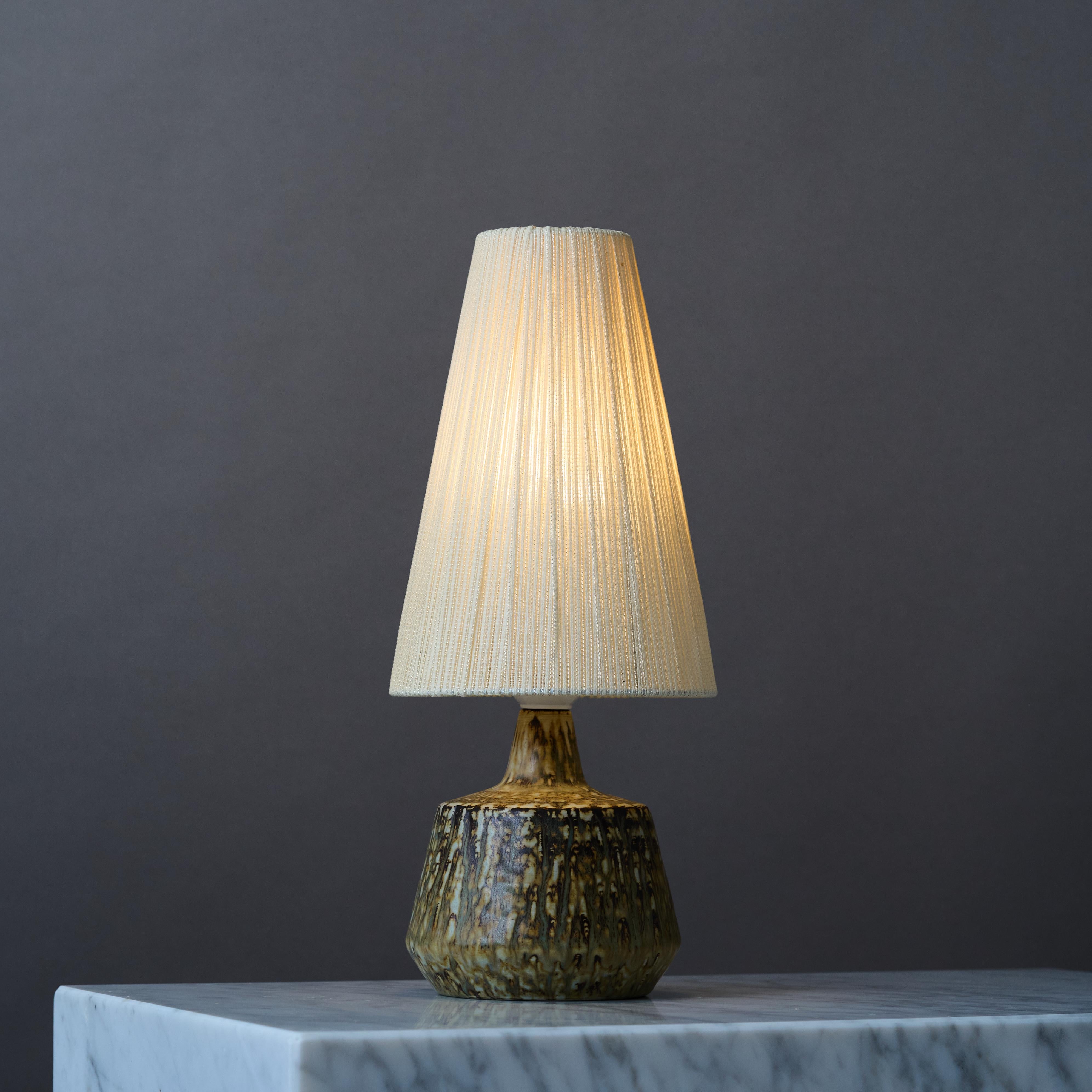 Brown Stoneware 'Rubus' Table Lamp by Gunnar Nylund for Rörstrand, Sweden, 1960s For Sale 1