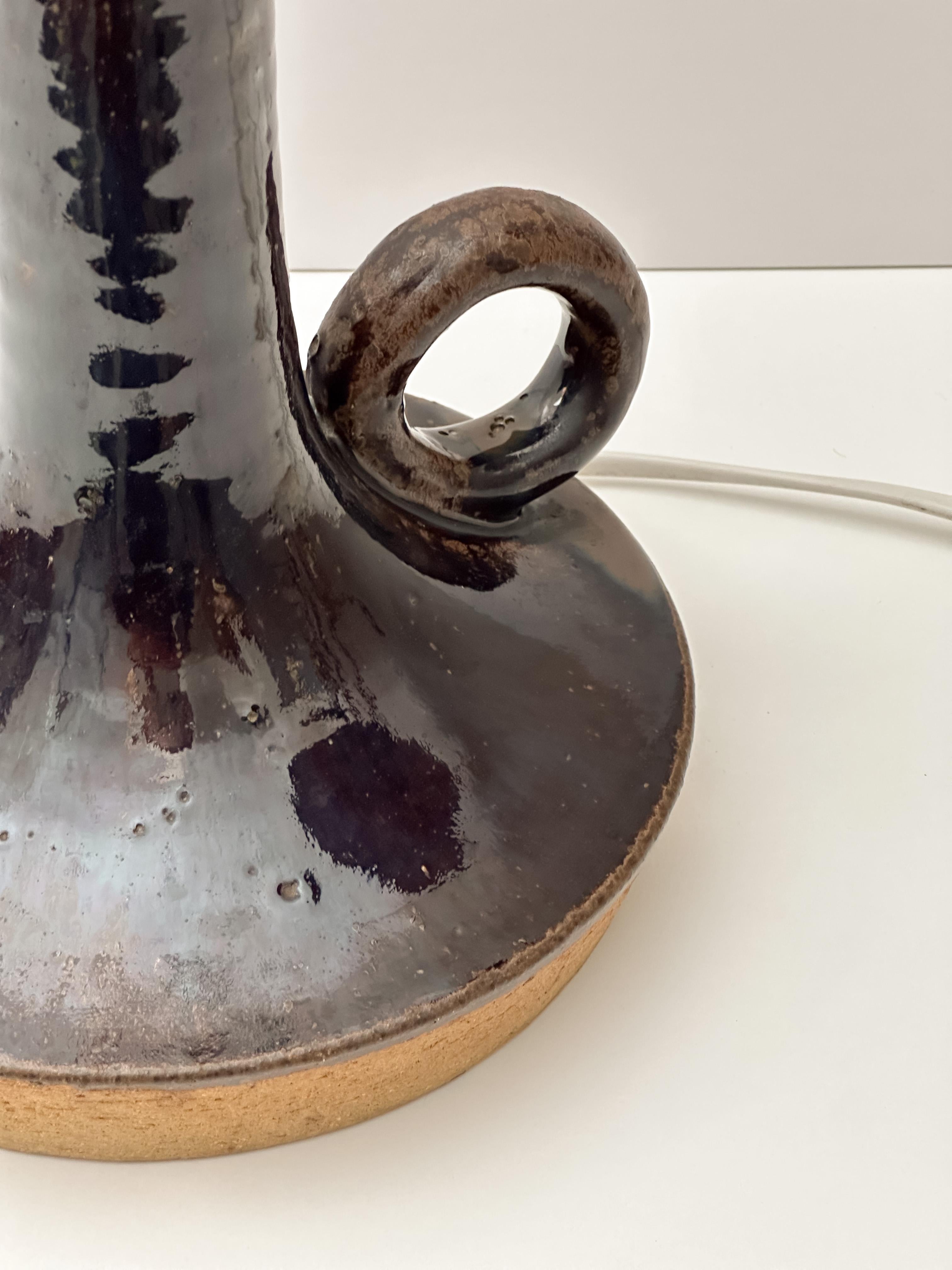 Lampe de table brutaliste en grès, céramique émaillée Brown, Danemark, années 1970 Bon état - En vente à Glasgow, GB
