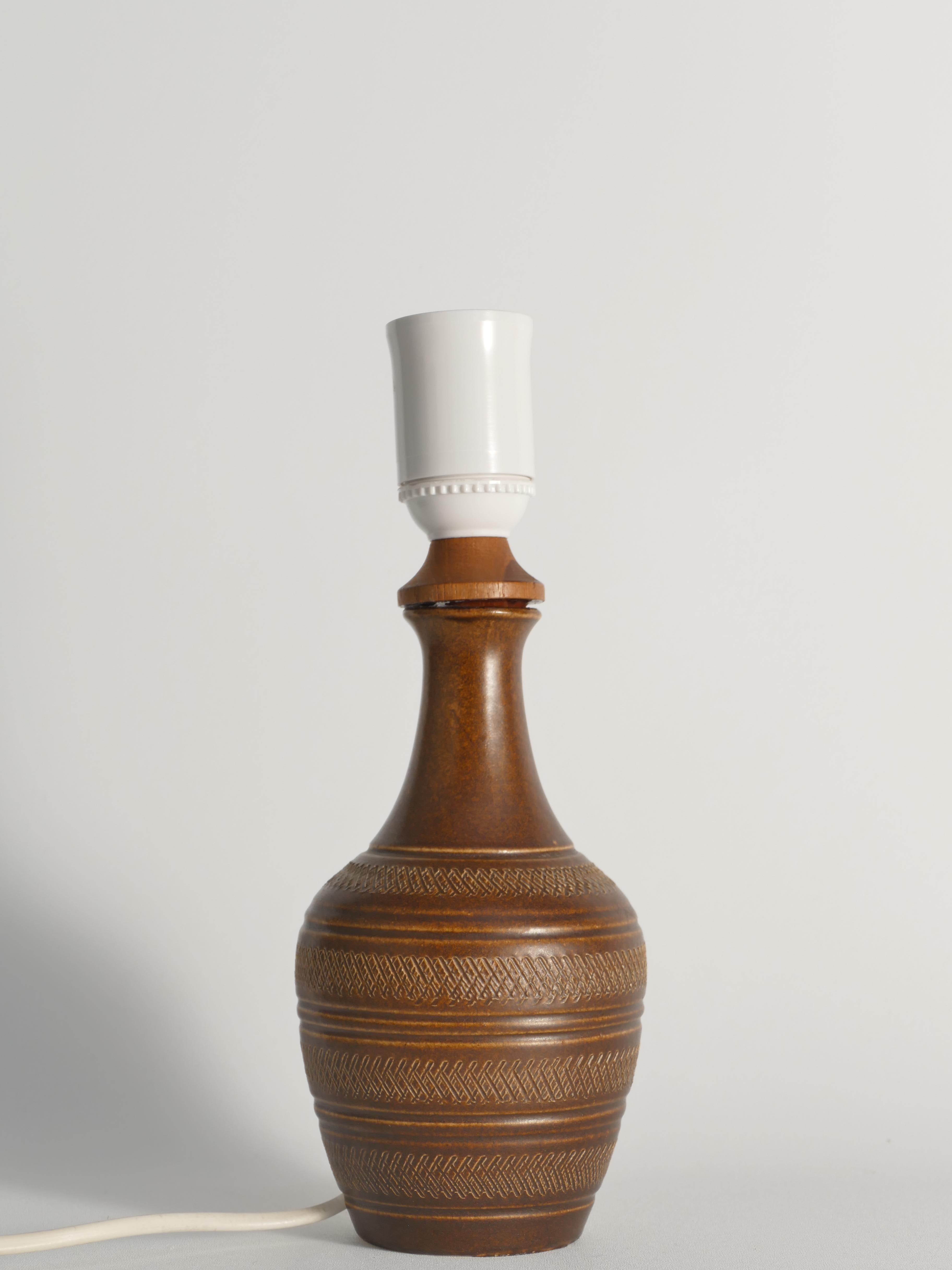 Brown Stoneware Table Lamp, Model number 59617, by Scheurich West Germany 1960s In Good Condition For Sale In Grythyttan, SE