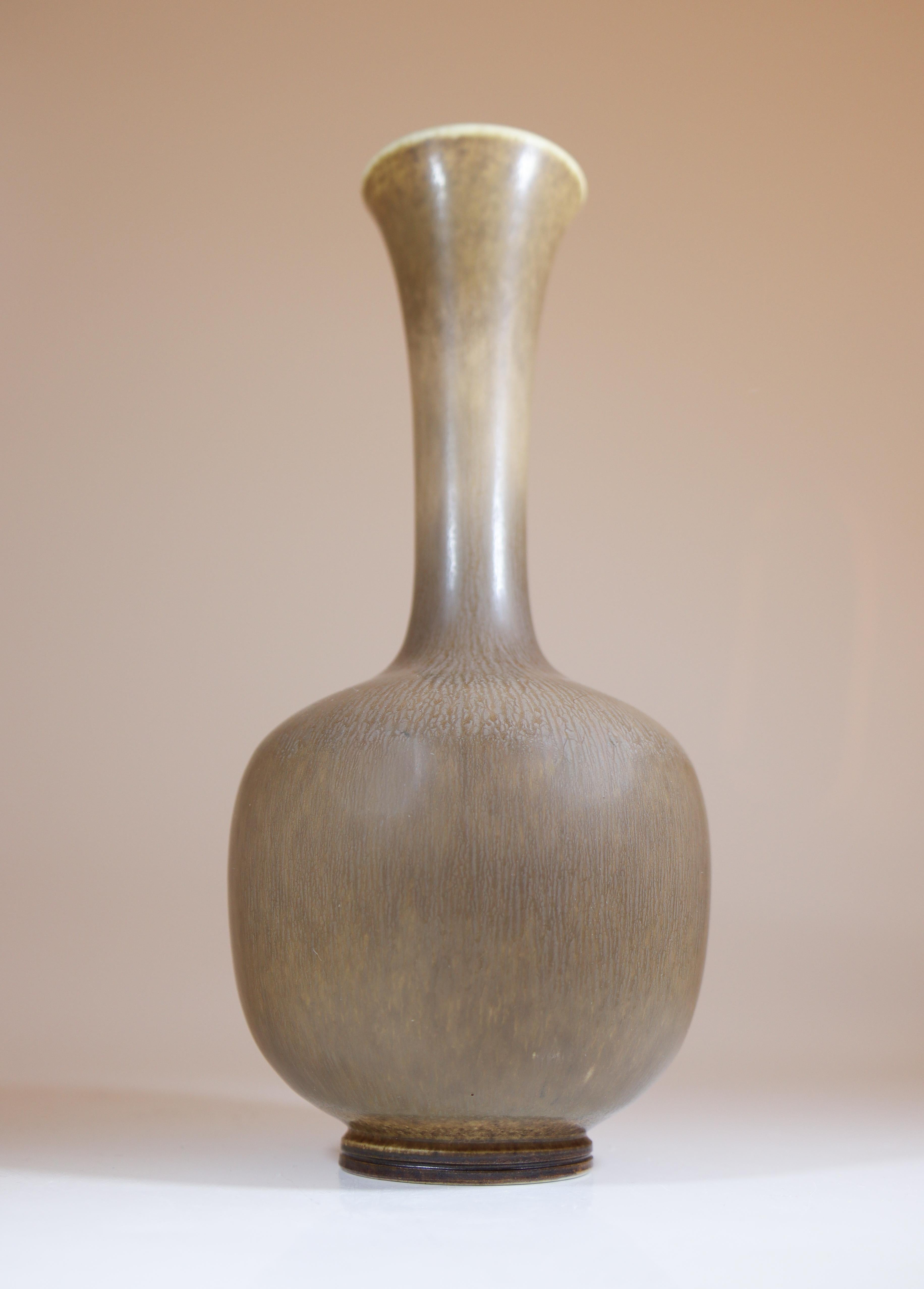 Swedish Brown Stoneware Vase - Berndt Friberg- Gustavsberg 1965 For Sale