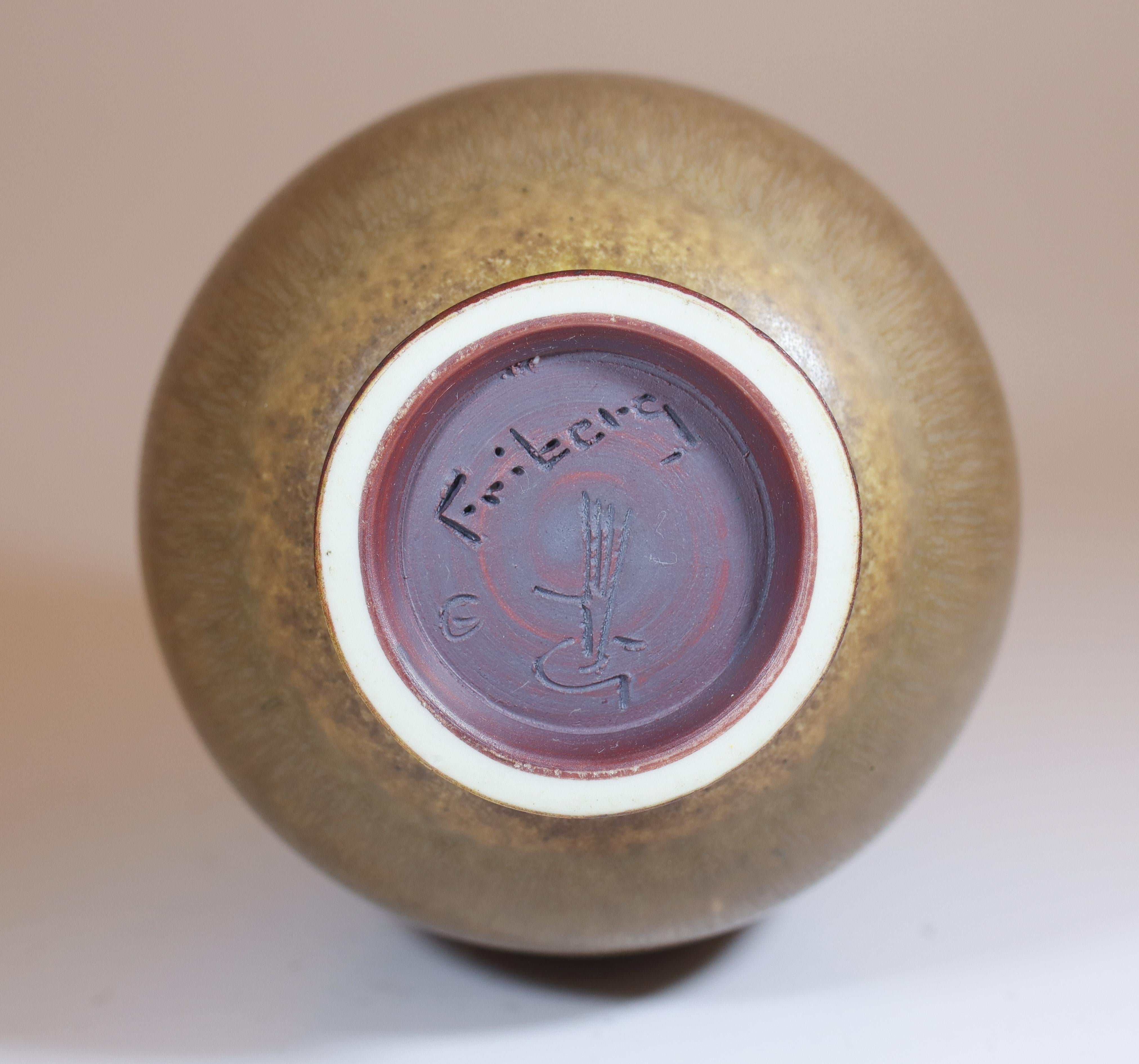 Brown Stoneware Vase - Berndt Friberg- Gustavsberg 1965 For Sale 2