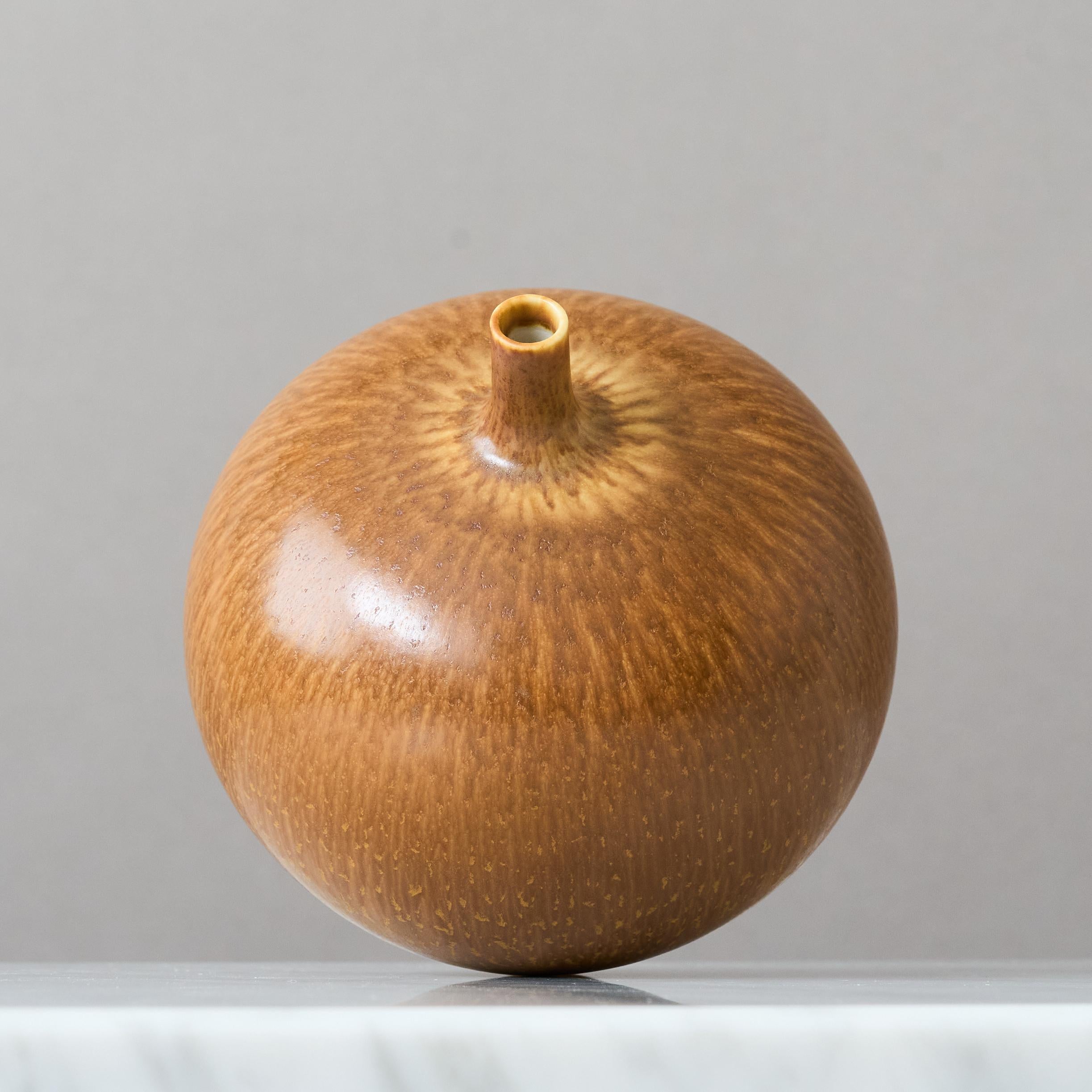 Jarrón de gres marrón de Berndt Friberg para Gustavsberg Studio, Suecia, 1963 en venta 2