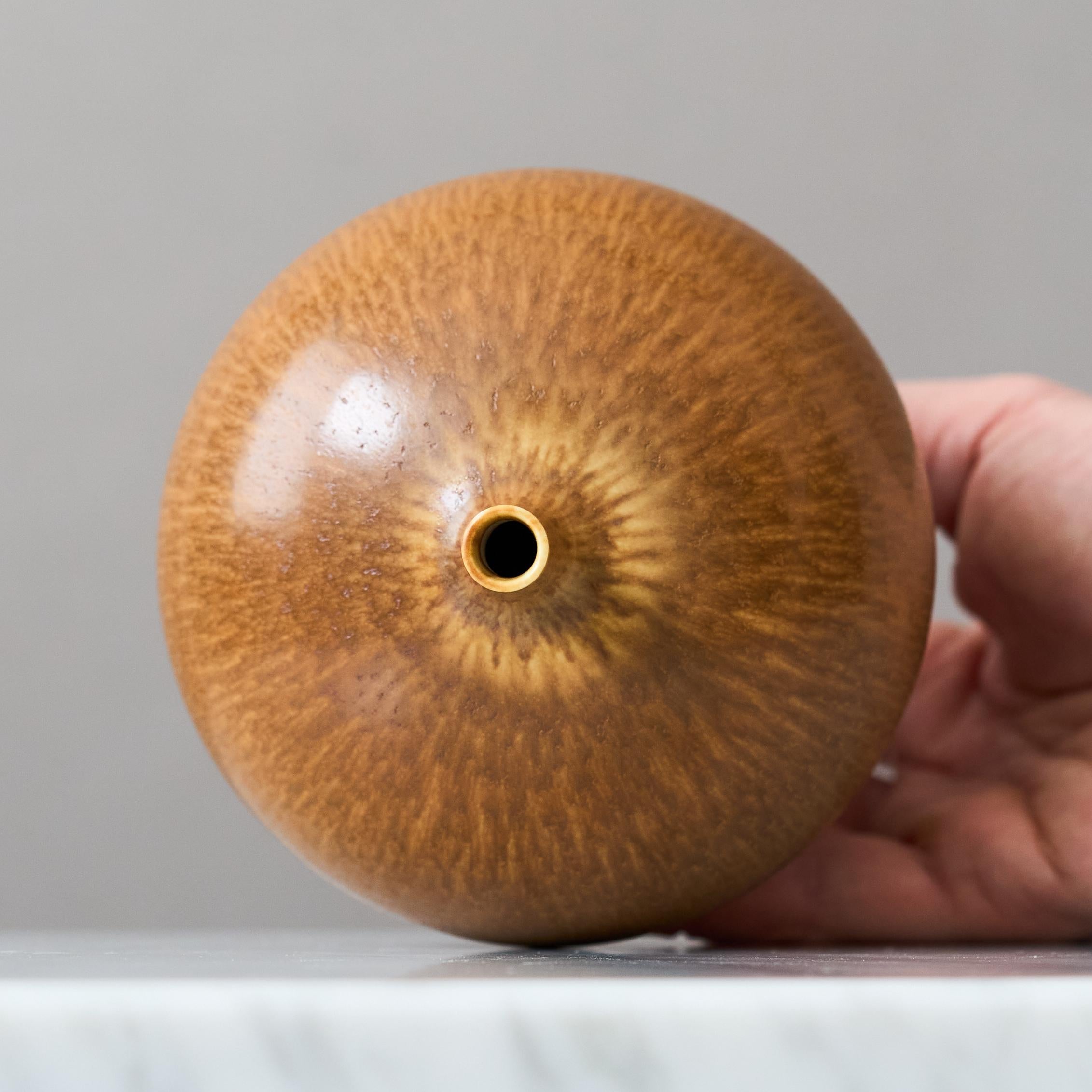 Jarrón de gres marrón de Berndt Friberg para Gustavsberg Studio, Suecia, 1963 Glaseado en venta