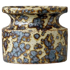 Vaso in gres marrone del ceramista svedese Claes Thell, 1977