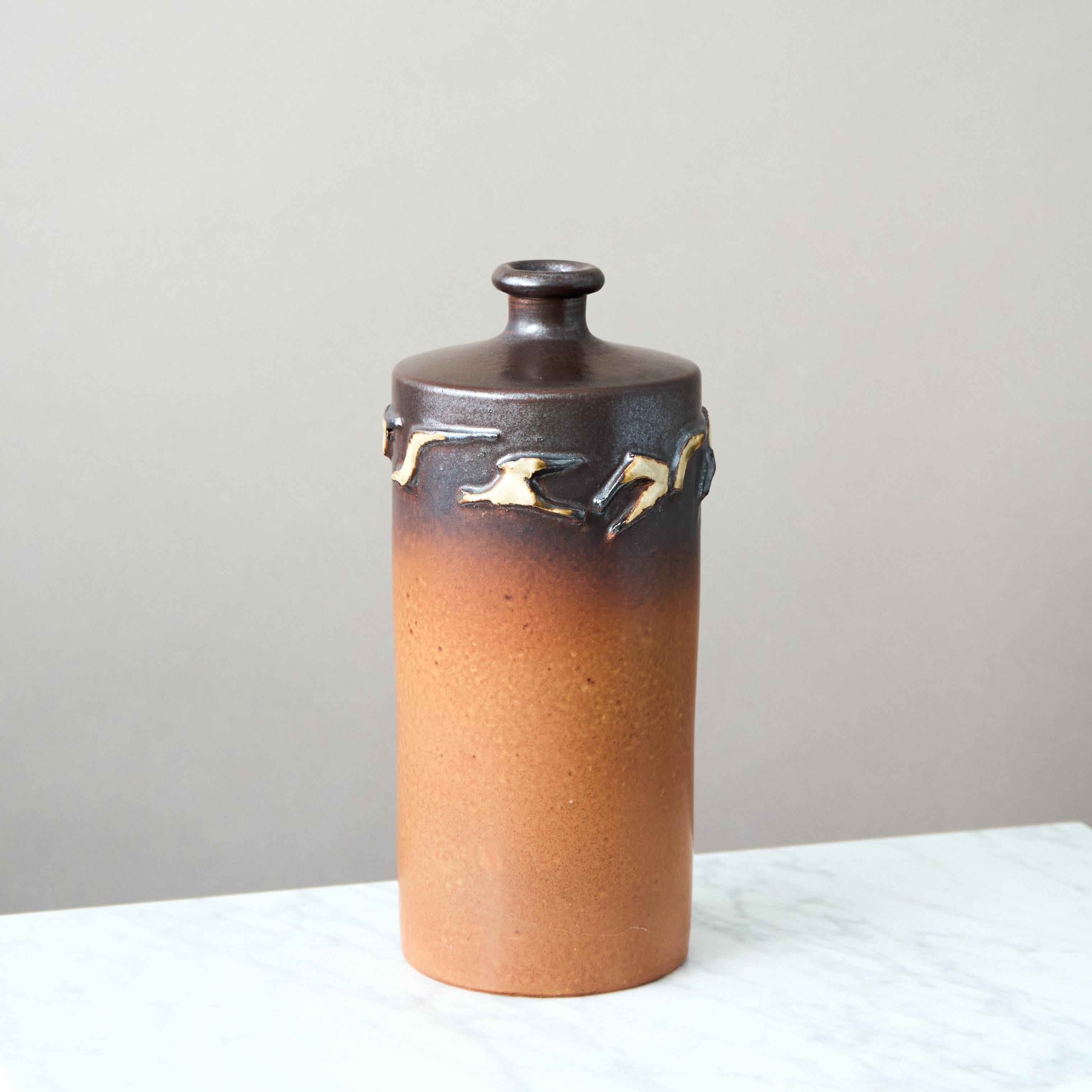 20th Century Brown Stoneware Vase by Swedish Ceramist Claes Thell, 1983 For Sale