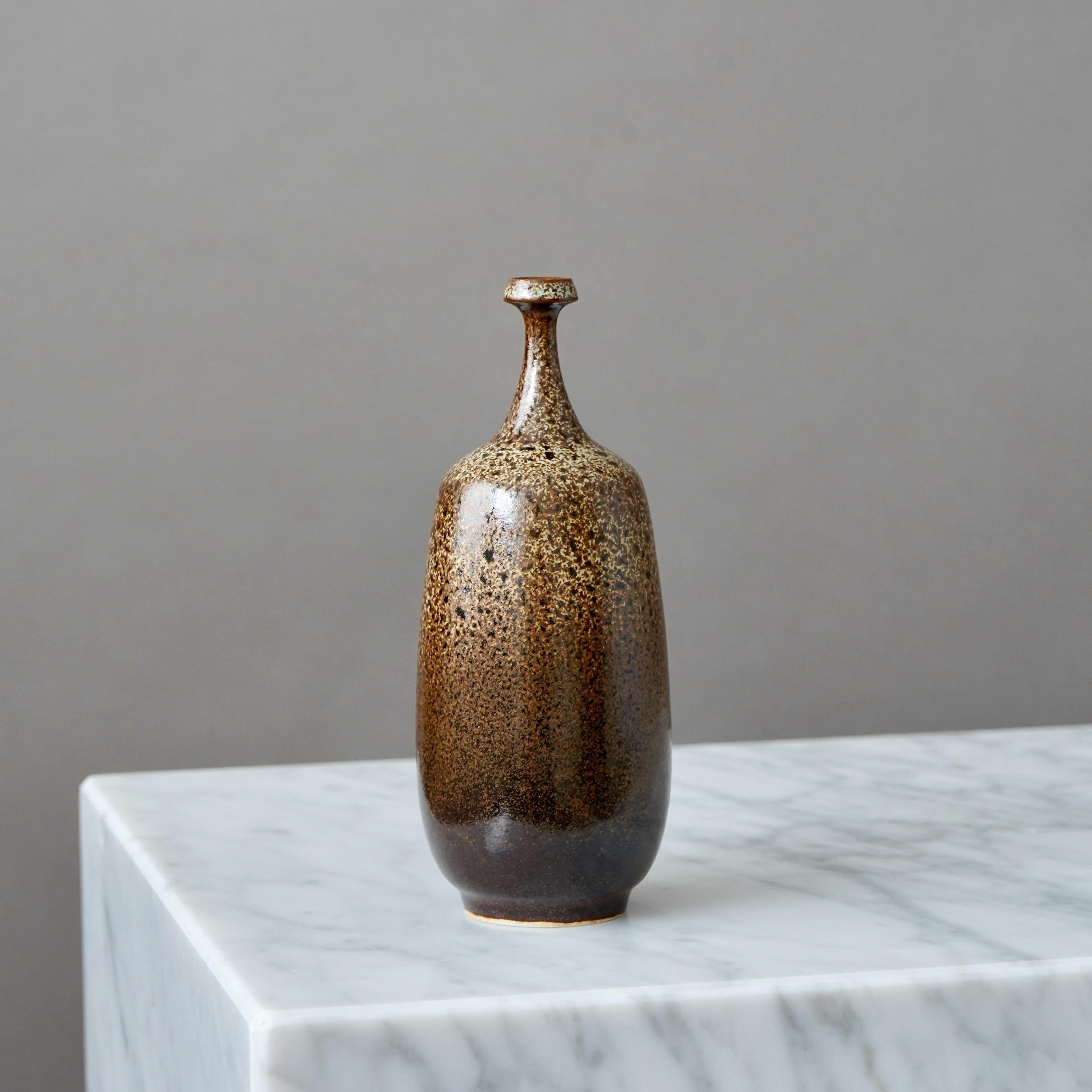 Vernissé Vase en grès Brown par Yngve Blixt, Höganäs, Suède, 1974 en vente