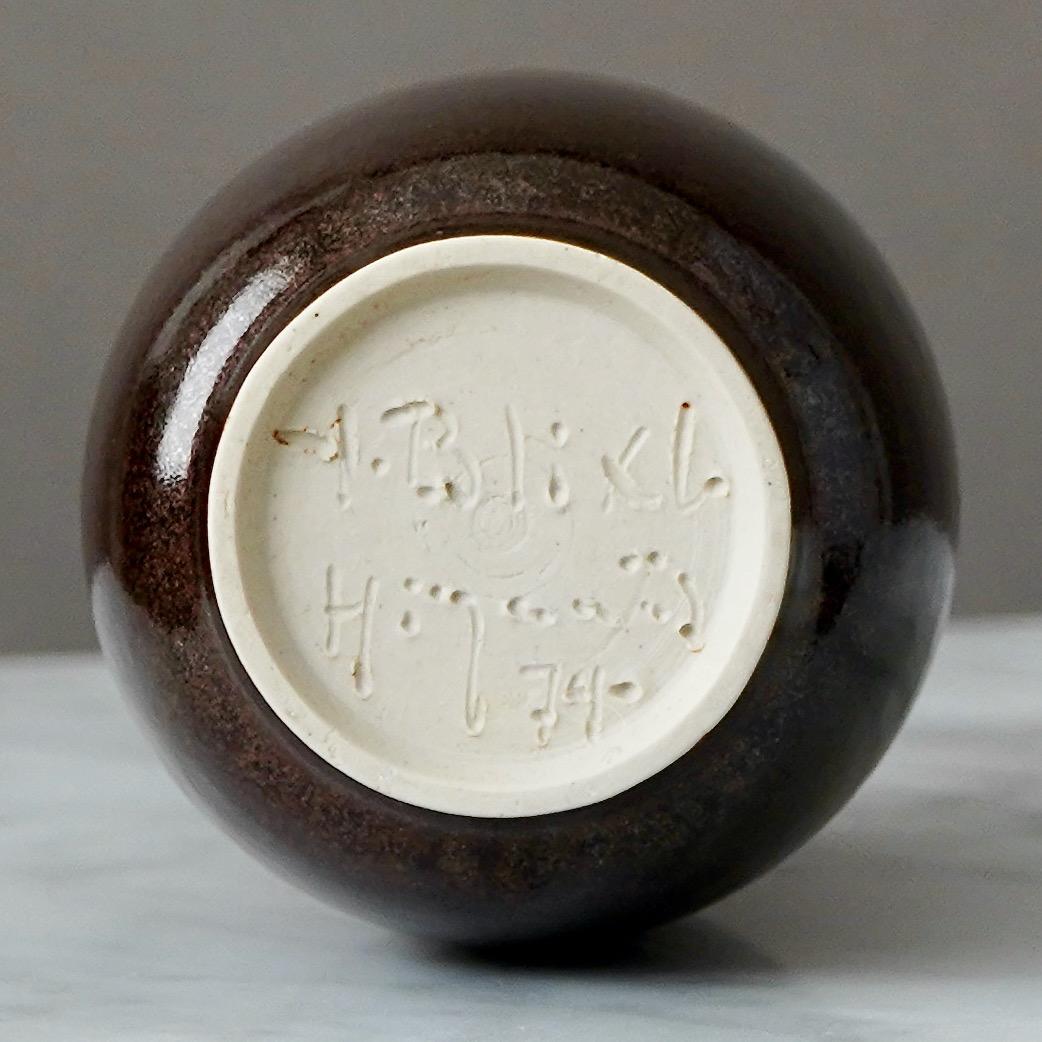 Vase en grès Brown par Yngve Blixt, Höganäs, Suède, 1974 en vente 1
