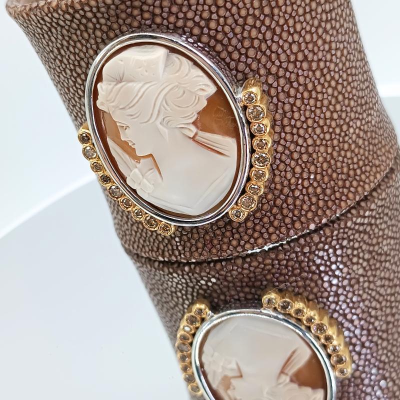 Women's Brown stripe leather Bracelet with Cameo For Sale