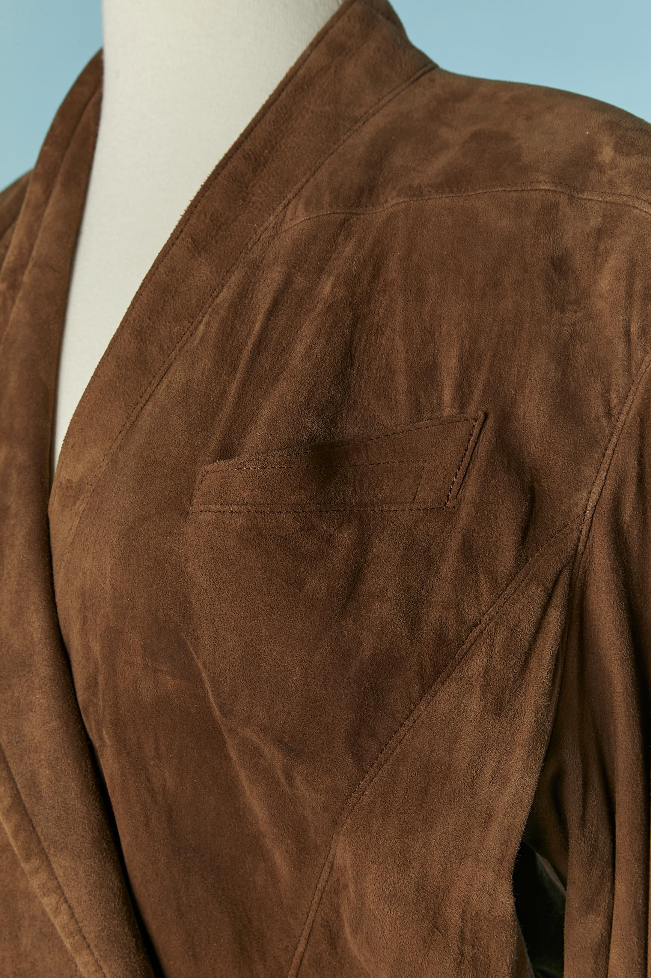 Brown sued wrap dress with belt and snap closure Thierry Mugler Circa 1990 In Excellent Condition For Sale In Saint-Ouen-Sur-Seine, FR