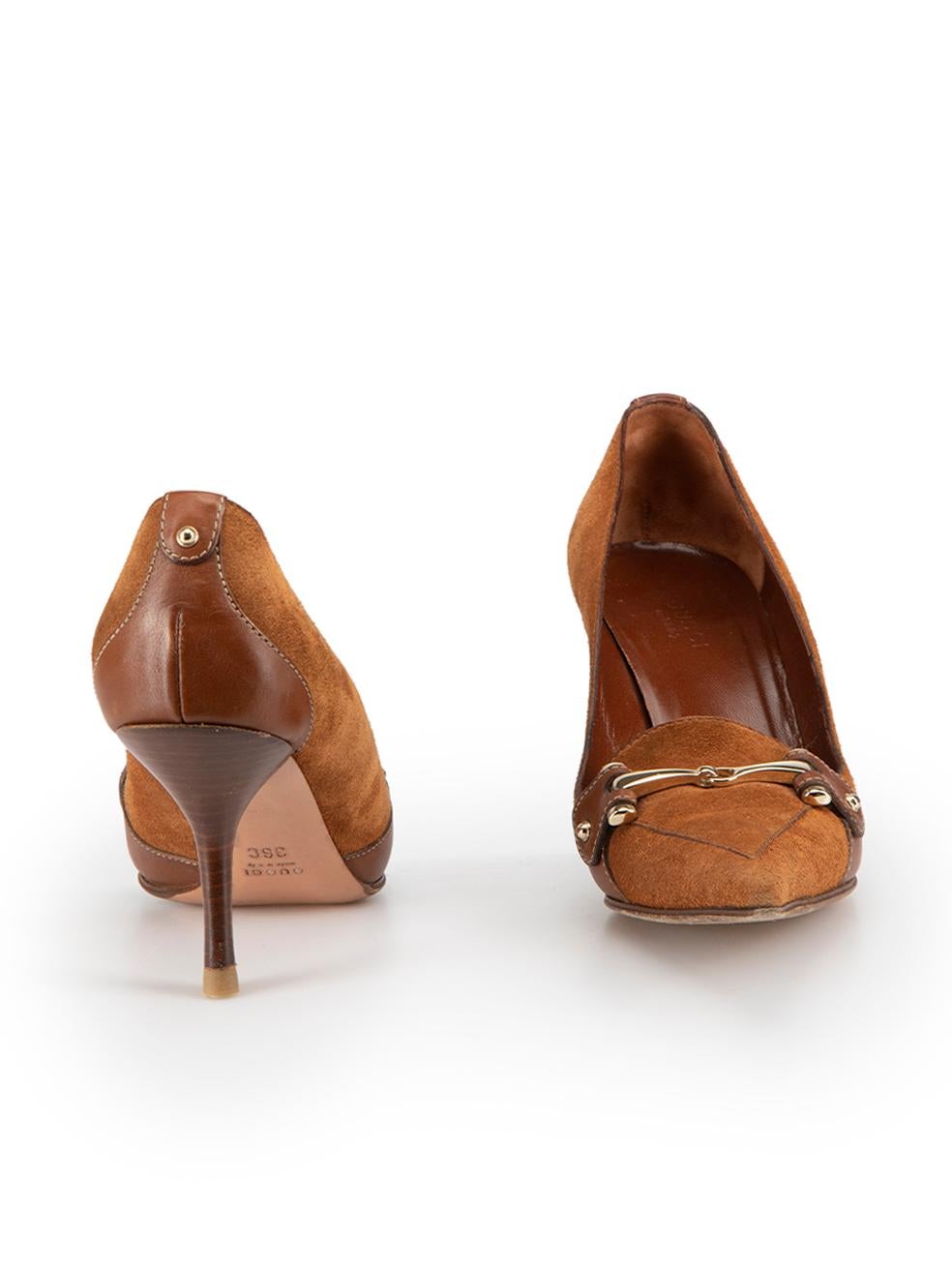 Gucci Brown Suede Horsebit Accent Pumps Size IT 36 In Good Condition For Sale In London, GB