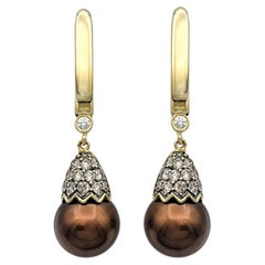 Braune Tahiti-Perle und Diamantpavé-Ohrringe aus 14 Karat Gelbgold