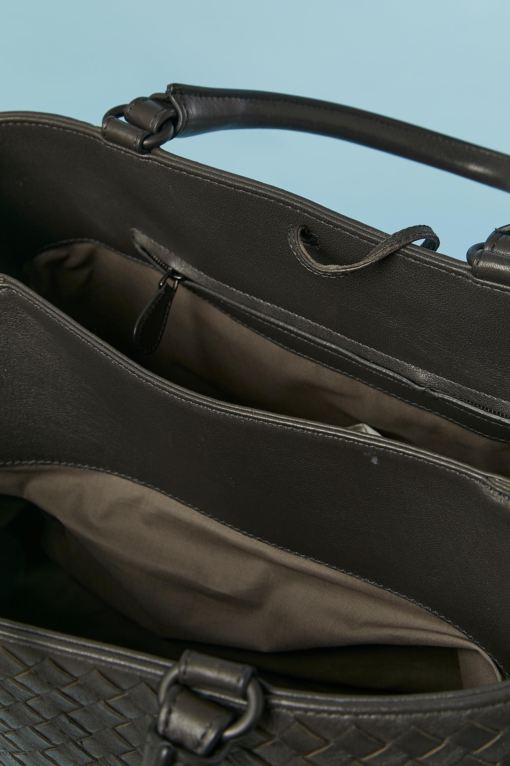 Bolso de asa superior marrón de piel entrelazada Bottega Veneta en venta 1
