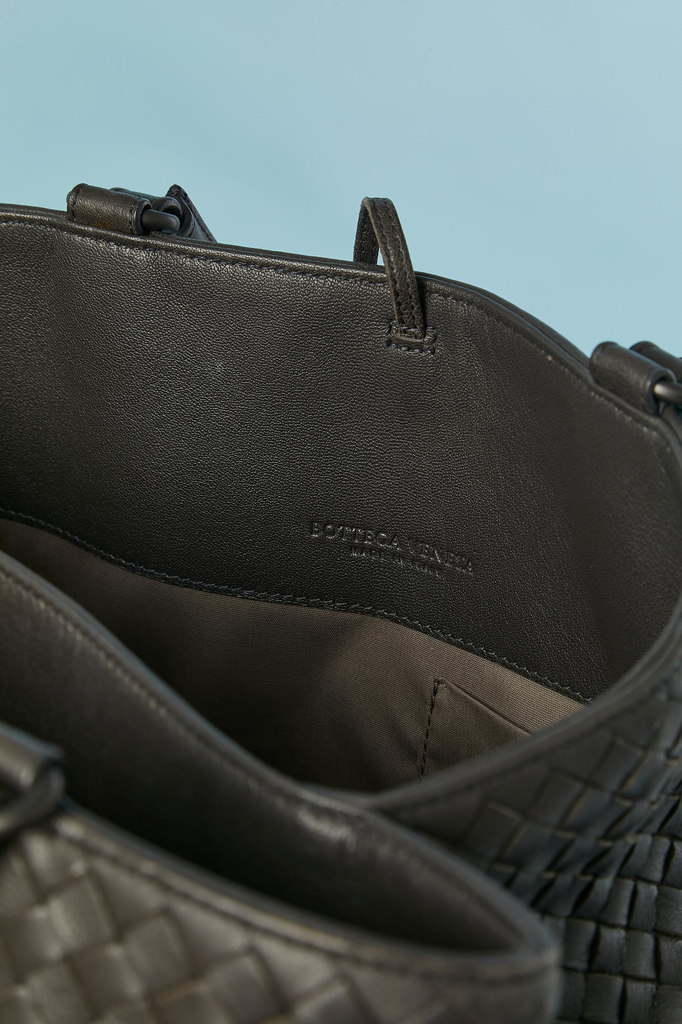Bolso de asa superior marrón de piel entrelazada Bottega Veneta en venta 3