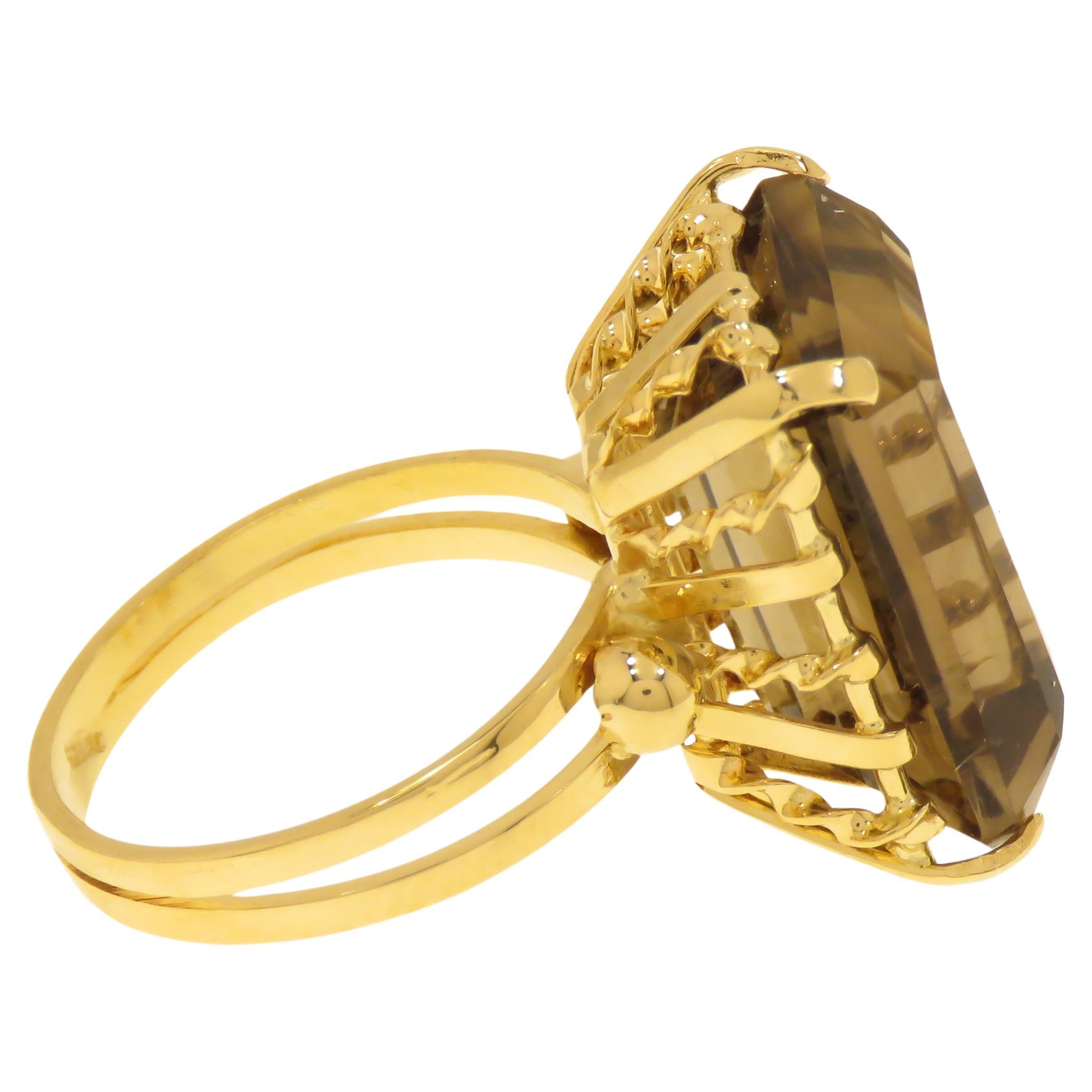 Retro Brown Topaz 18 Karat Yellow Gold Vintage Cocktail Ring Handcrafted in Italy