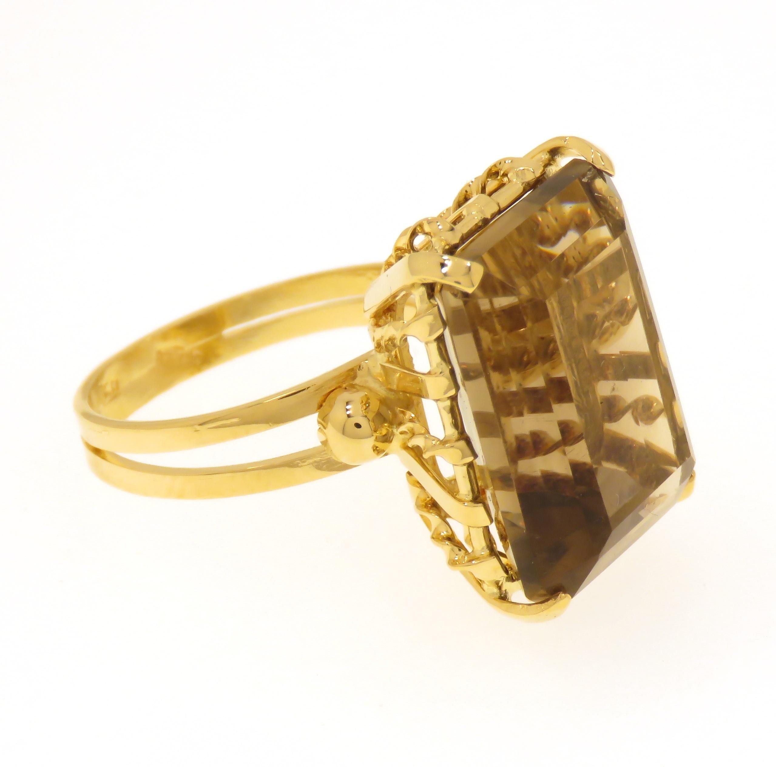 Brown Topaz 18 Karat Yellow Gold Vintage Cocktail Ring Handcrafted in Italy 1