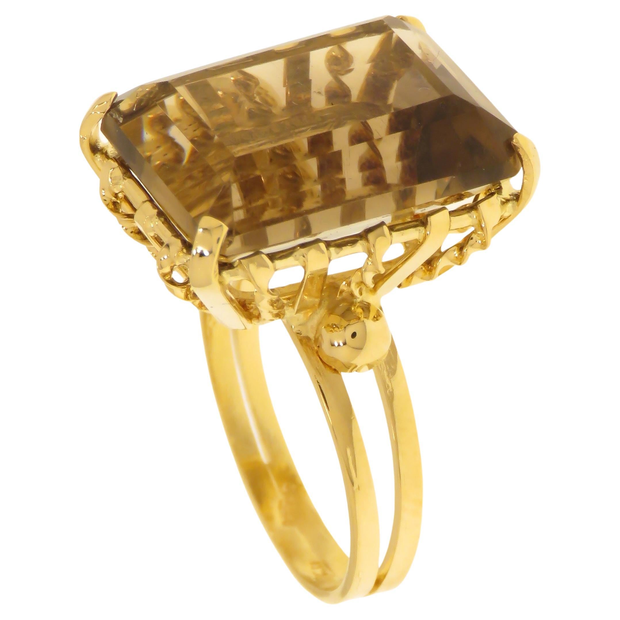 Brown Topaz 18 Karat Yellow Gold Vintage Cocktail Ring Handcrafted in Italy