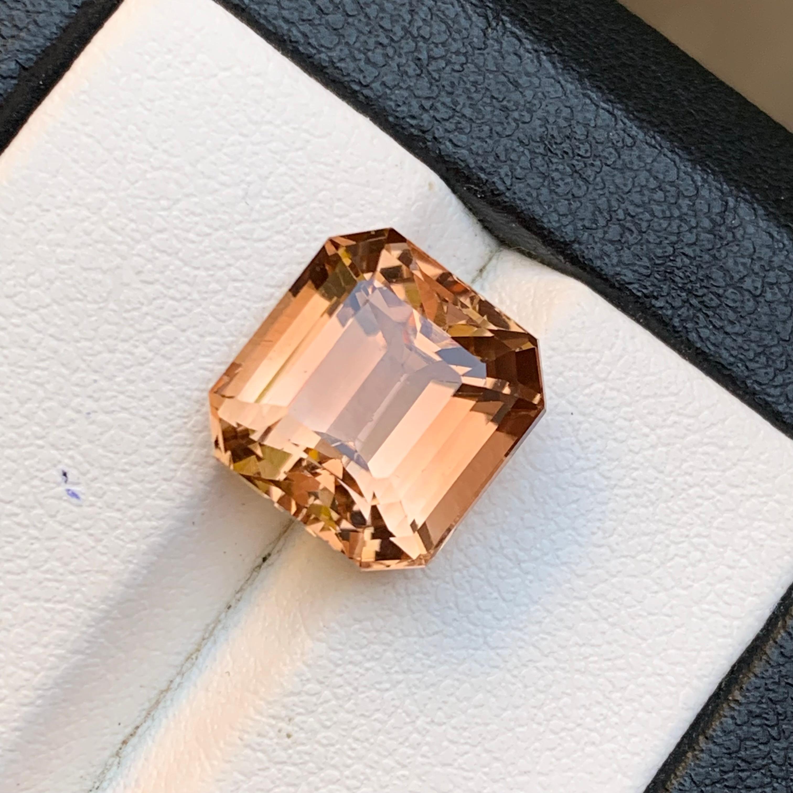 Brauner Topas 9,46 Karat Smaragdschliff Natürlicher loser Edelstein für Ring oder Schmuck für Damen oder Herren im Angebot