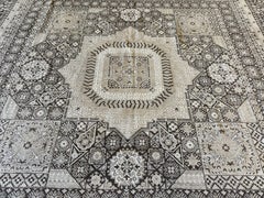 Brown Traditional Design with Center Medallion Pakistani Area Rug