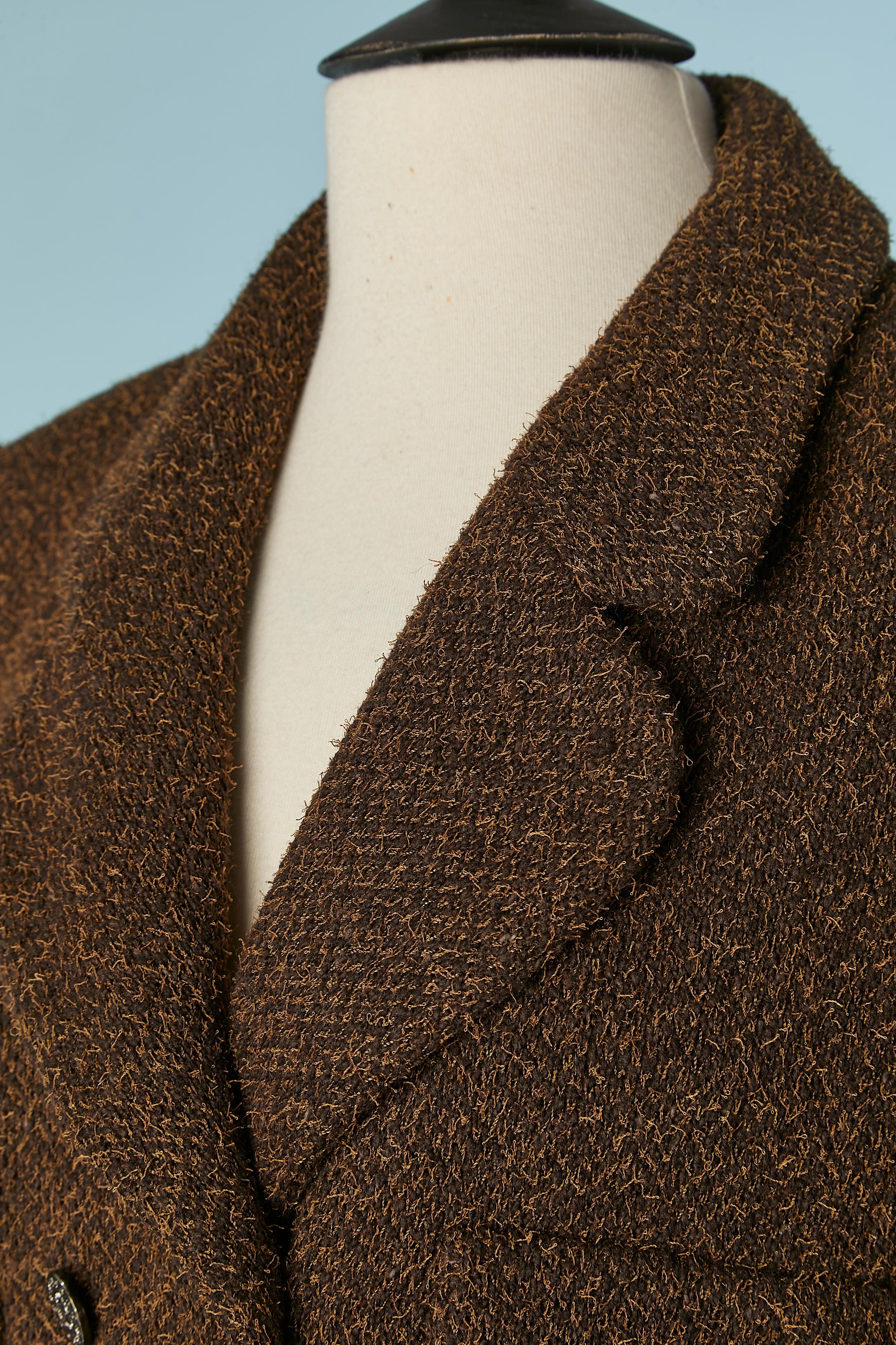 Veste en tweed marron à double boutonnage CHANEL Excellent état - En vente à Saint-Ouen-Sur-Seine, FR