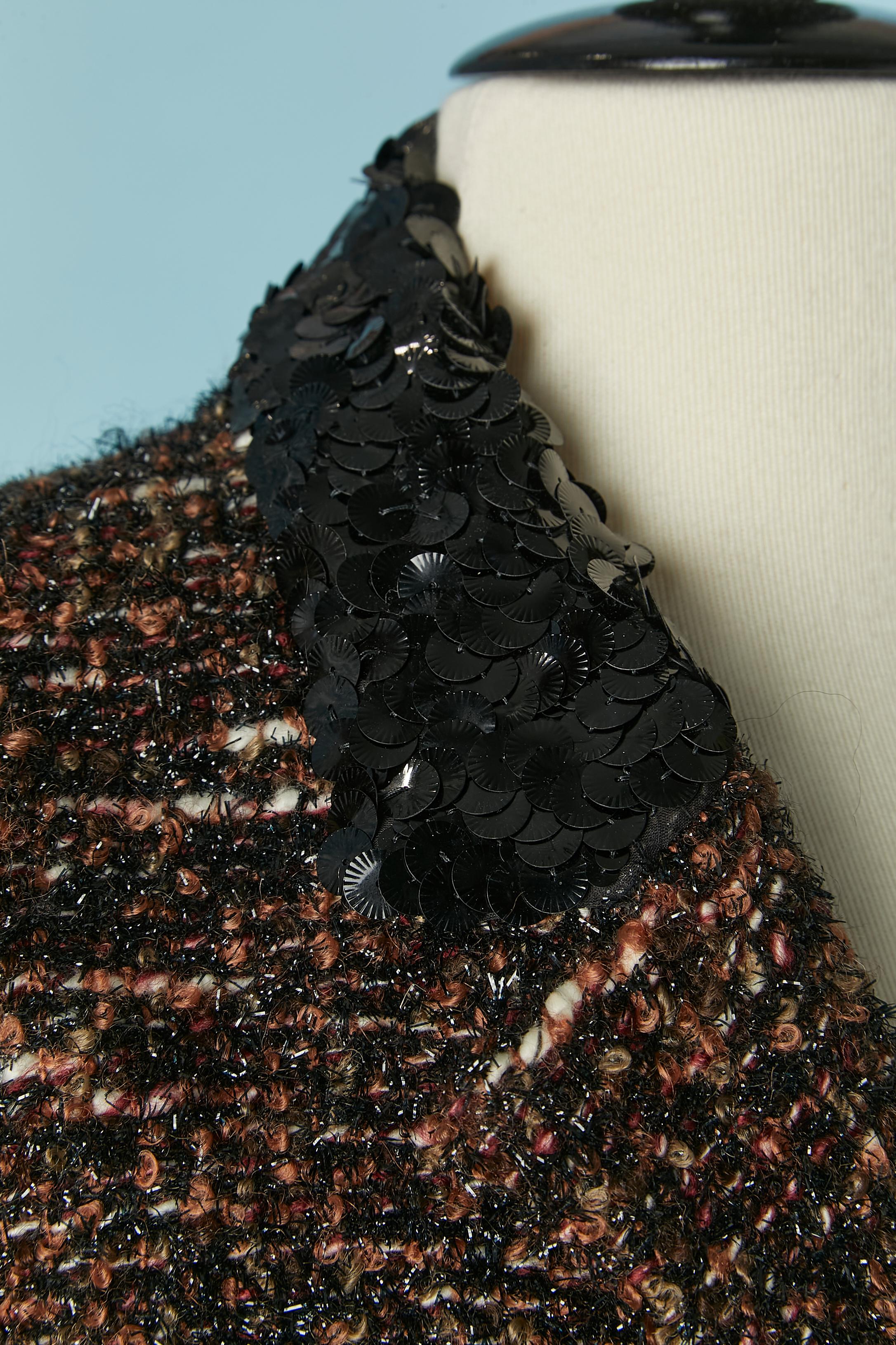 Chaqueta de tweed marrón borde a borde con cuello de lentejuelas CHANEL Negro en venta