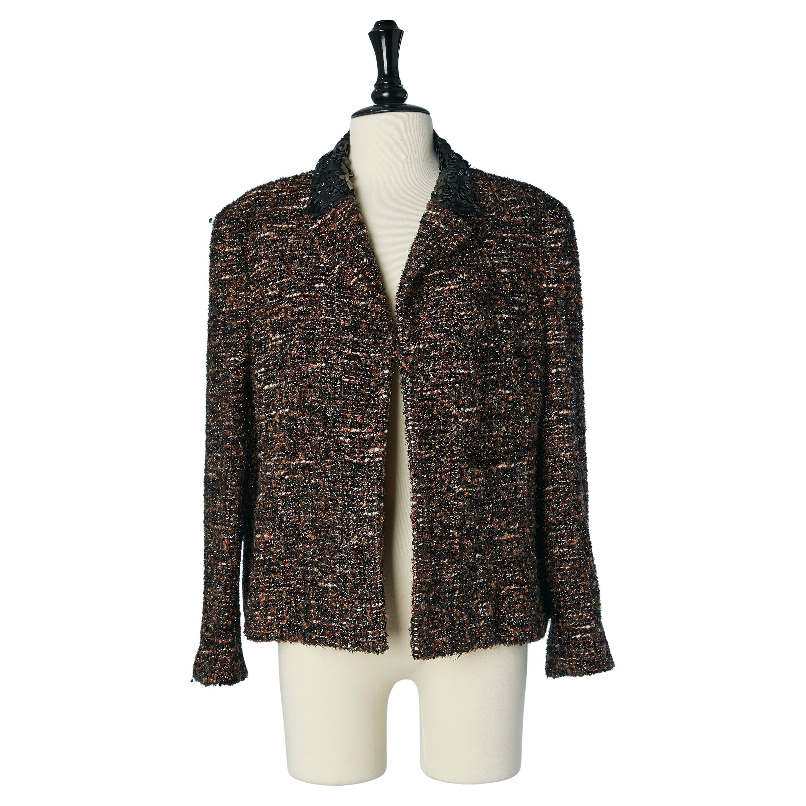 Chaqueta de tweed marrón borde a borde con cuello de lentejuelas CHANEL en venta