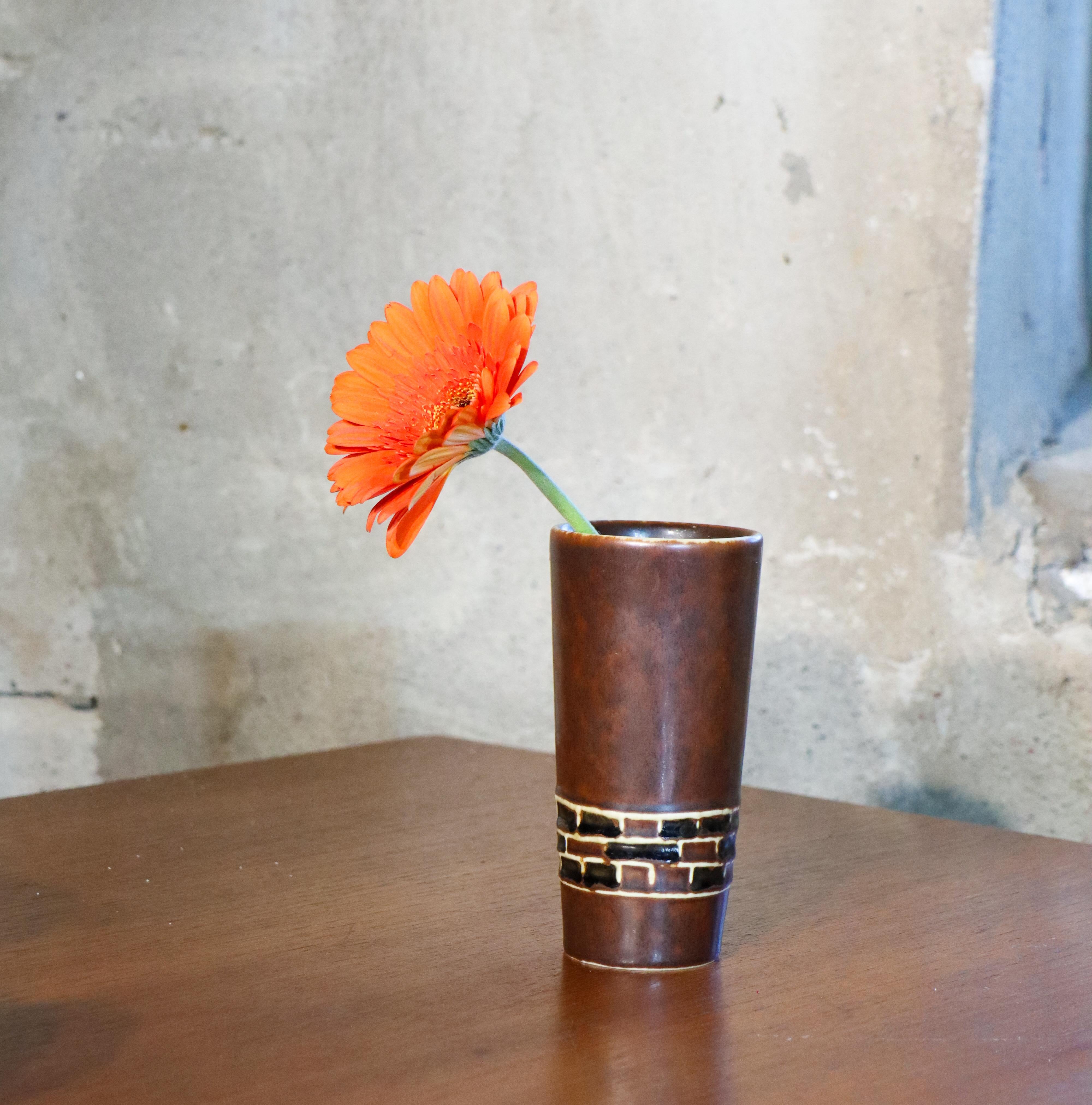 Svedese Vaso marrone - Hertha Bengtson - Rörstrand in vendita