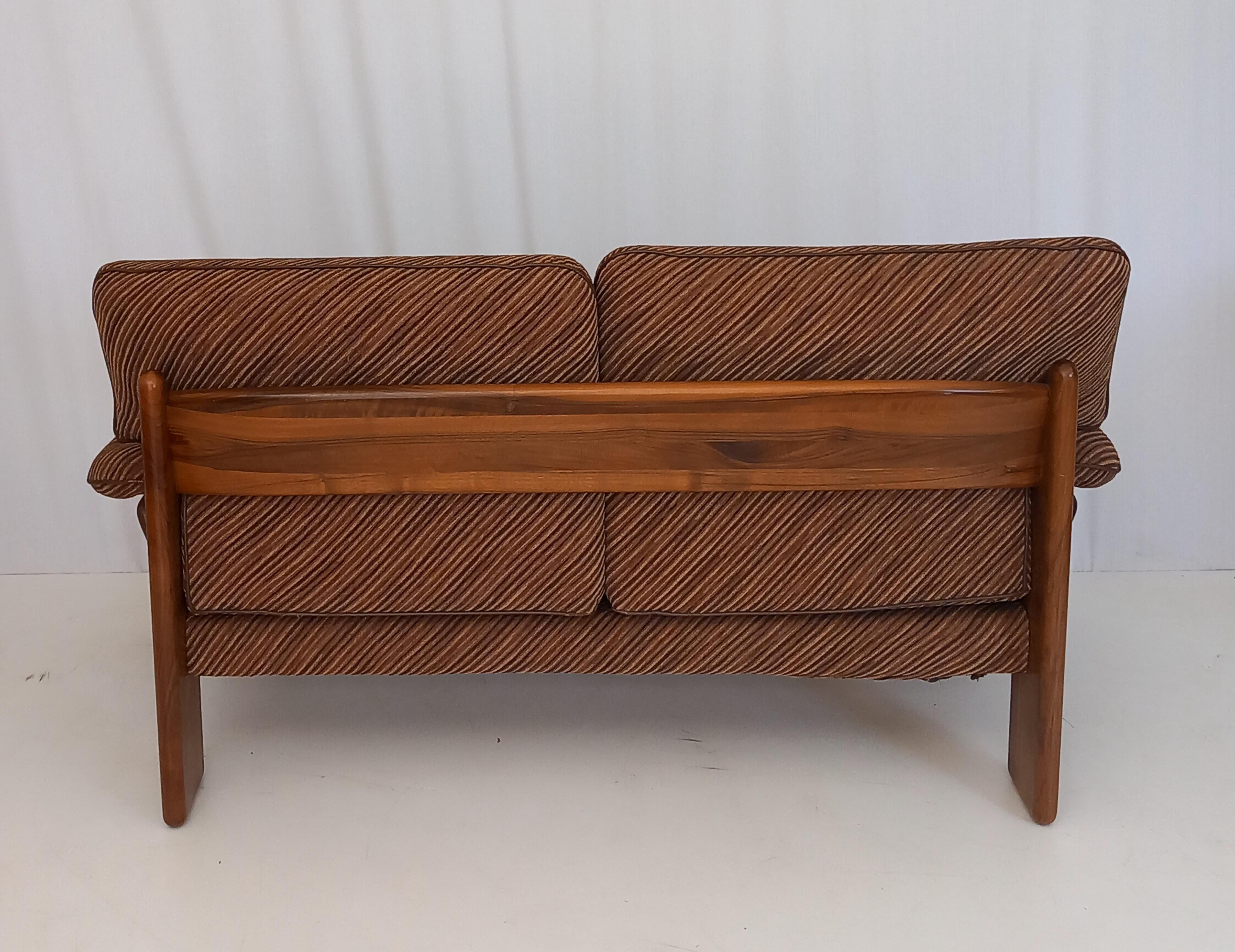 Brown Velvet 2-Seater Sofa by Mobil Girgi, 70s (Late 20th Century) im Angebot