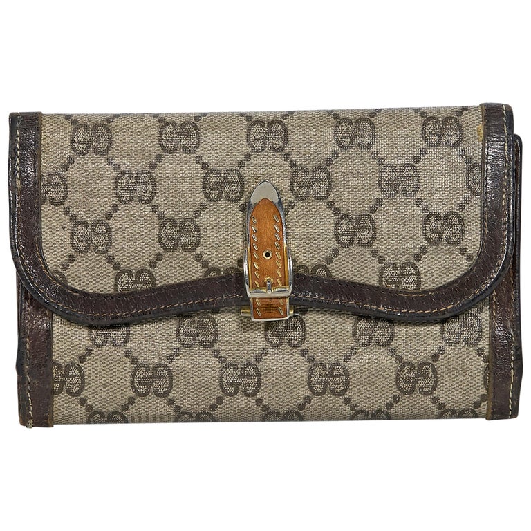 Brown Vintage Gucci Canvas GG Diamante Logo Wallet For Sale at 1stDibs