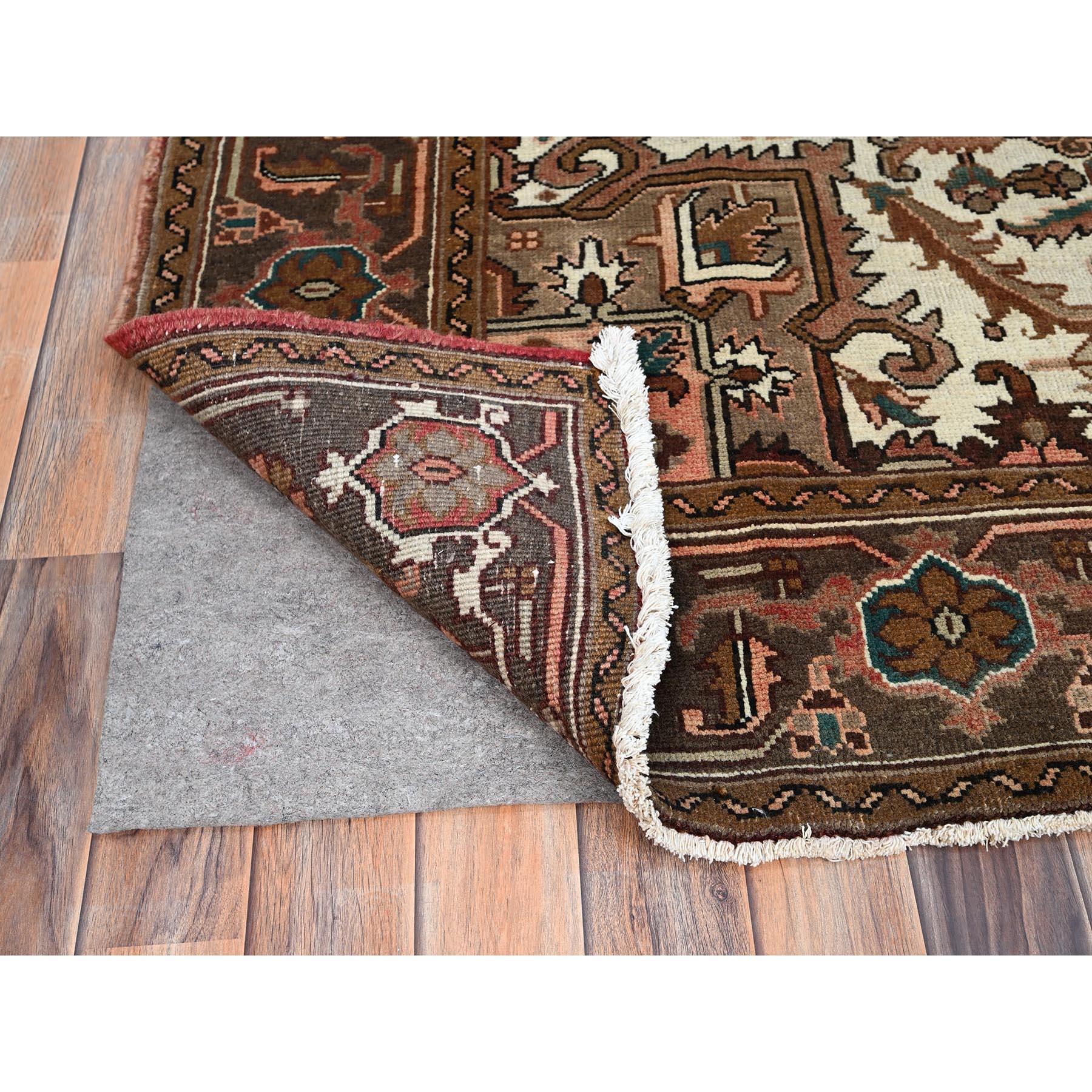 Brown Vintage Persian and Heriz Design Pure Wool Hand Knotted Clean Abrash Rug In Good Condition In Carlstadt, NJ