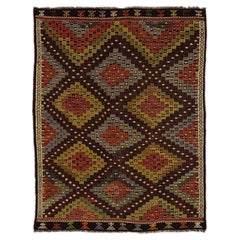 Tappeto di lana marrone vintage Soumak fatto a mano con disegni geometrici
