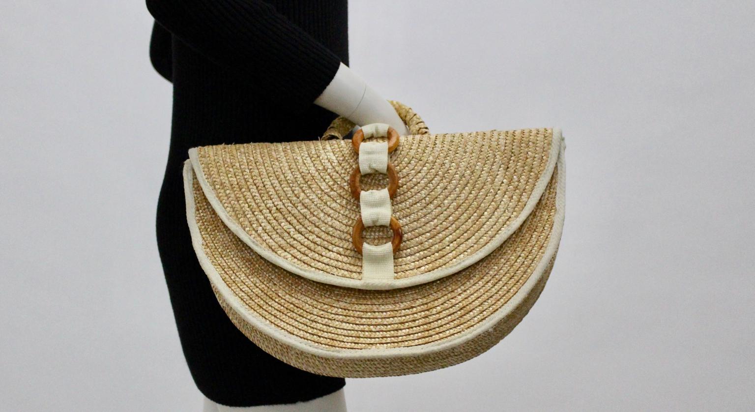 Beige Brown Vintage Straw Handle Bag circa 1970 Italy For Sale