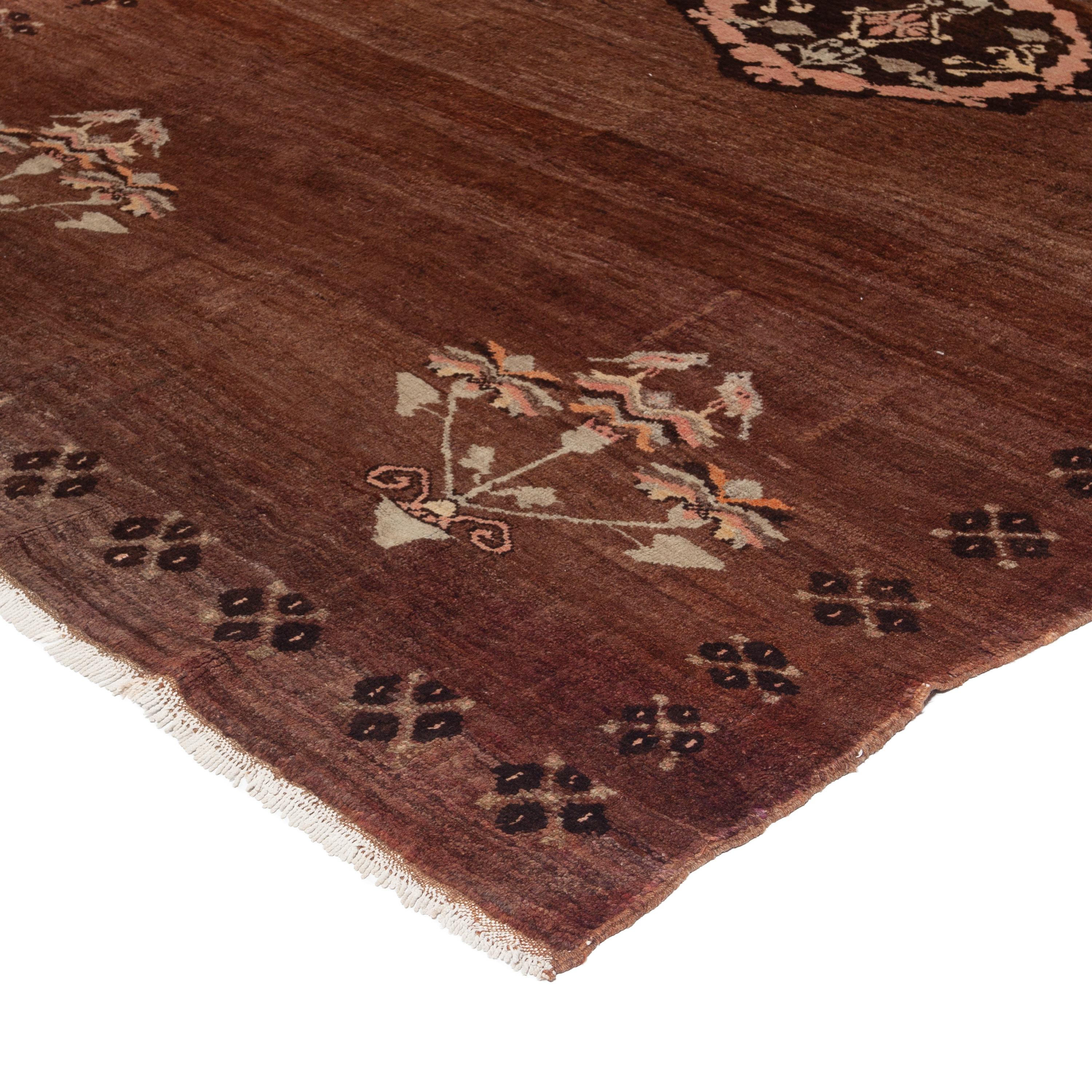 abc carpet Brown Vintage Traditional Wool Rug - 7'1