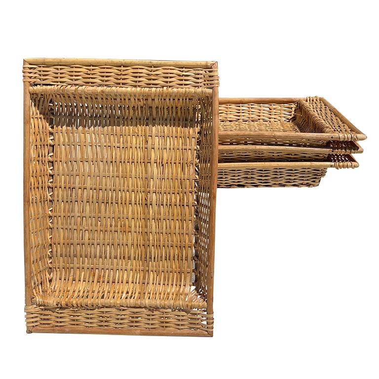 Brown Vintage Woven Wicker Bett oder Lap Frühstückstablett (Korbweide) im Angebot