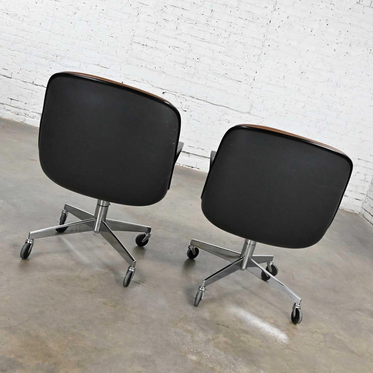 Brown Vinyl Faux Leather Pair Steelcase 451 Rolling Office Chairs Style