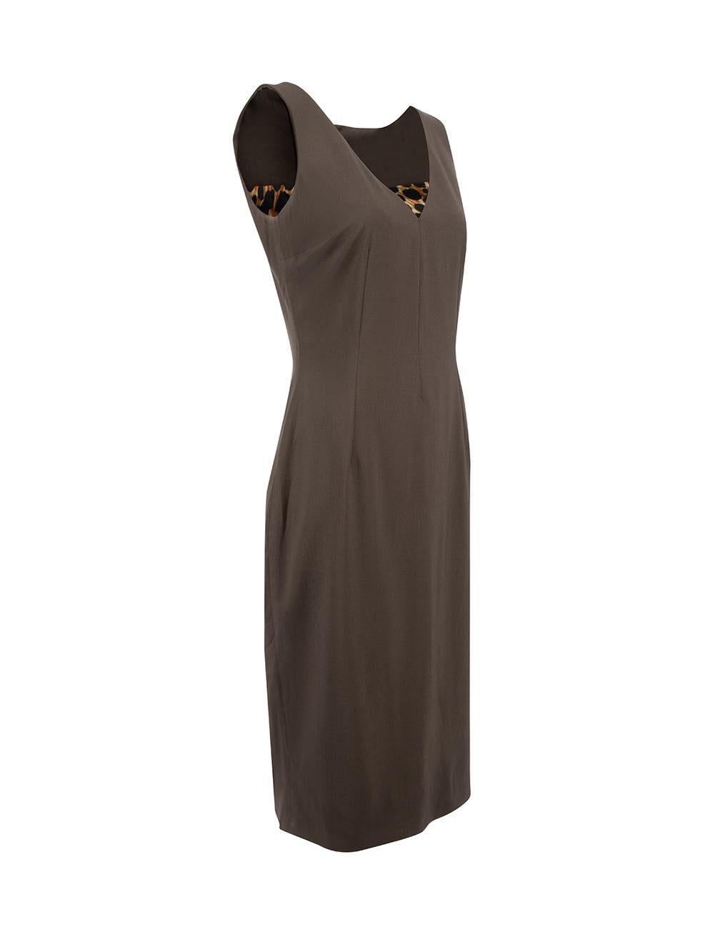 CONDITION is Very good. Minimal wear to dress is evident. Minimal wear to the underarms with discolouration on this used Dolce & Gabbana designer resale item. 



Details


Brown

Wool

V-neck

Body-con midi dress

Figure hugging