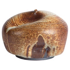 Jarrón de cerámica Hand Made Wabi Sabi marrón, único en su especie, de Skoby Joe