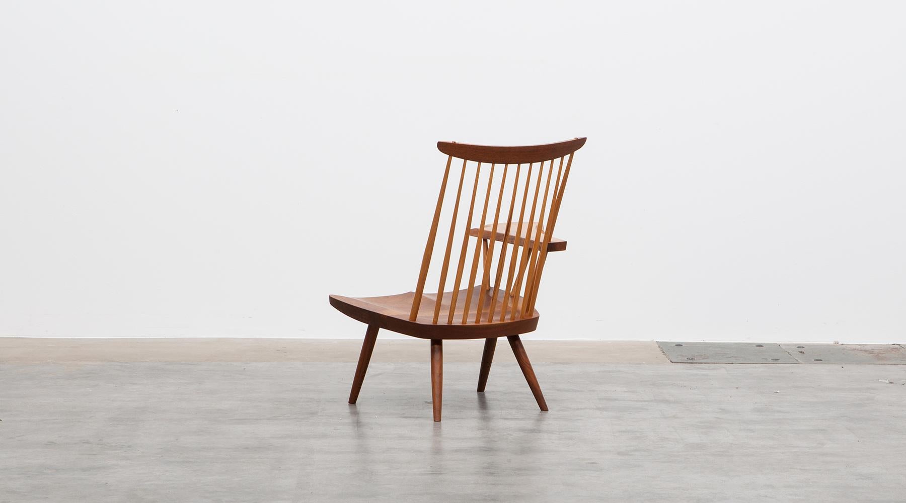 Brown Walnut Armchair Designed by George Nakashima In Excellent Condition In Frankfurt, Hessen, DE