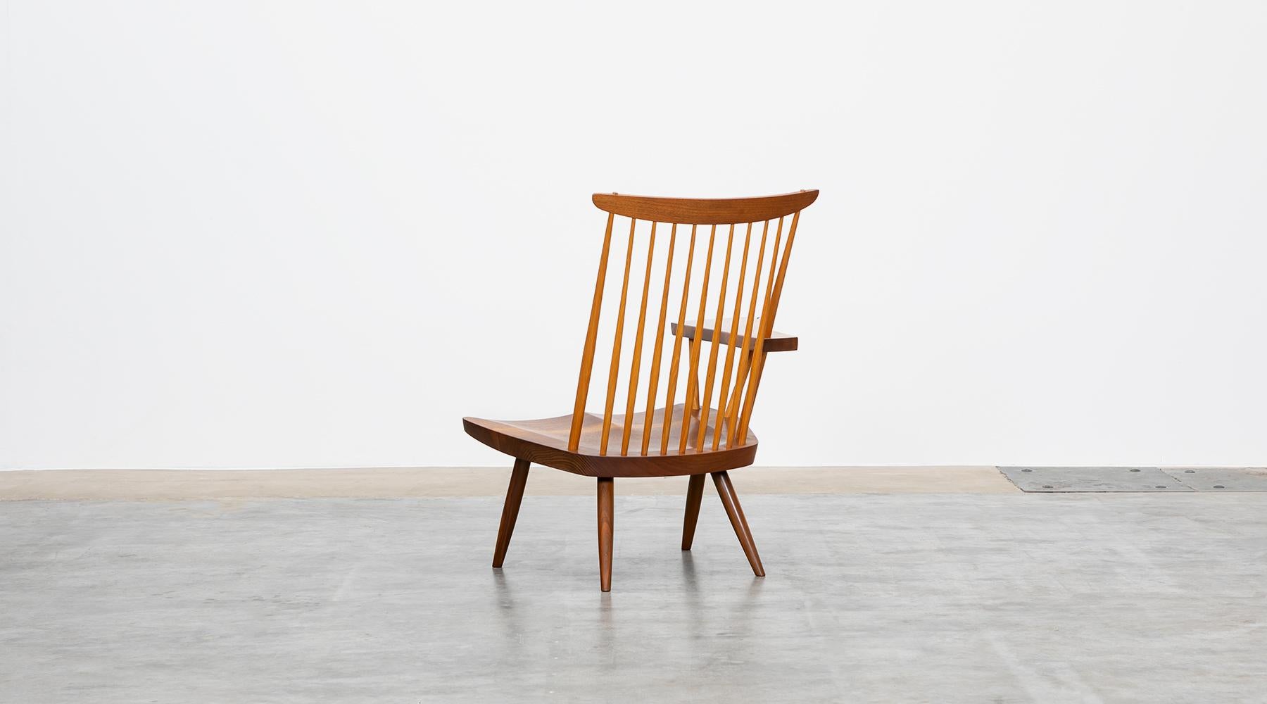 Brown Walnut Armchair Designed by George Nakashima In Good Condition In Frankfurt, Hessen, DE