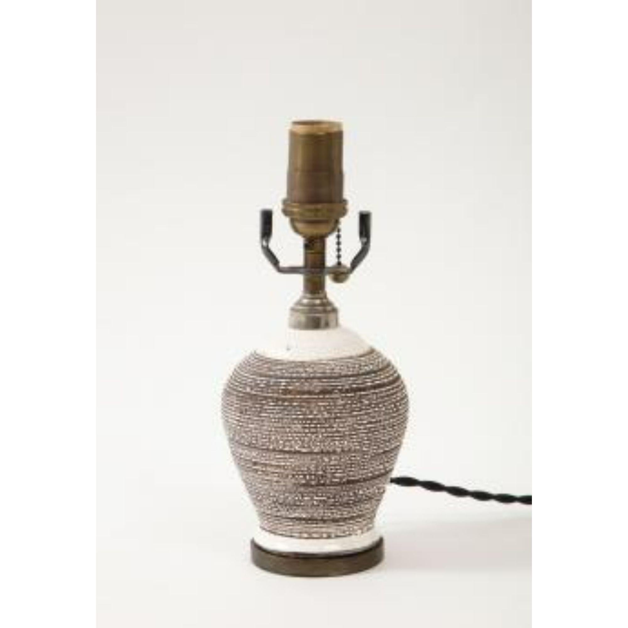 Minimalist Brown/White Textured Glazed Ceramic & Bronze Table Lamp, 20th Century For Sale