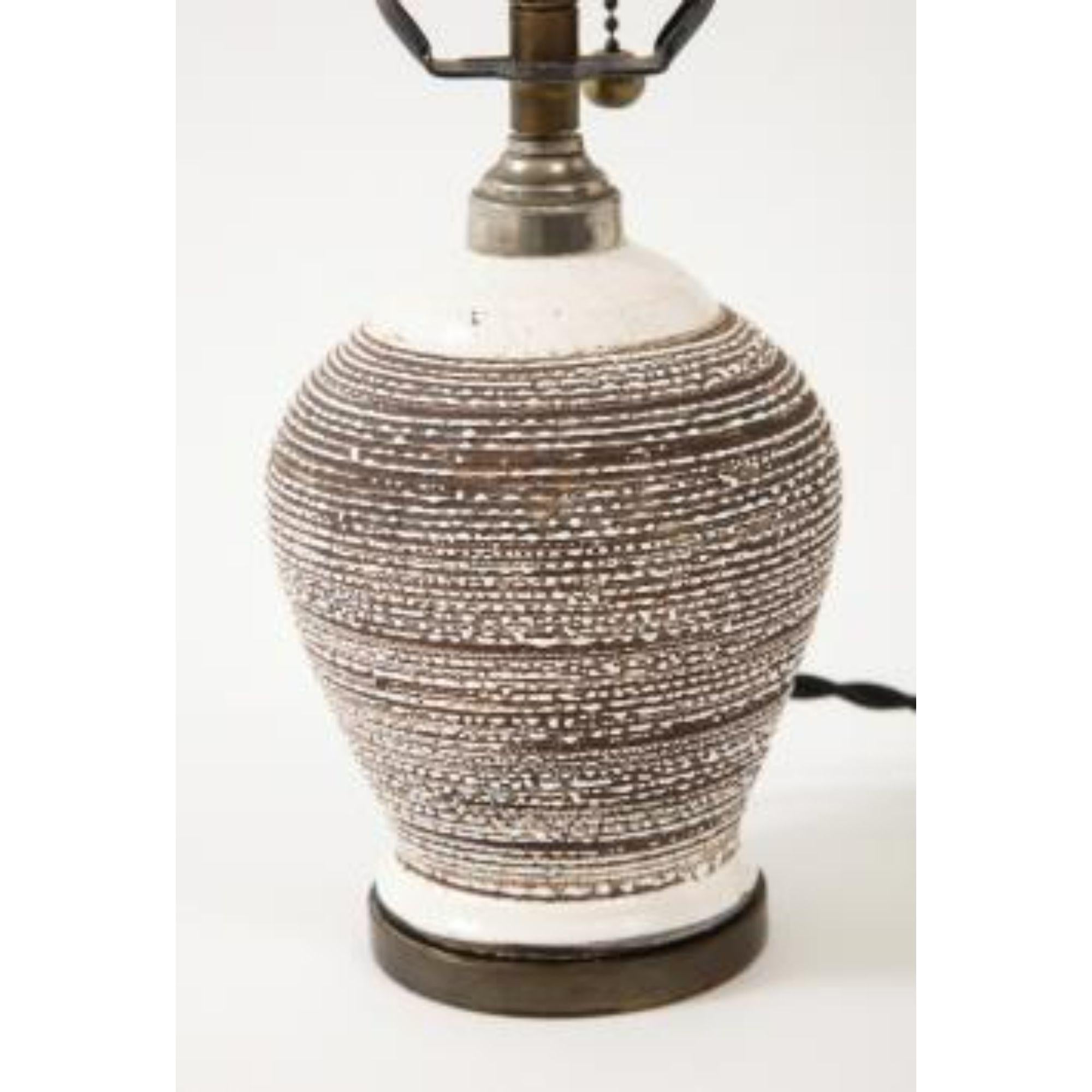French Brown/White Textured Glazed Ceramic & Bronze Table Lamp, 20th Century For Sale